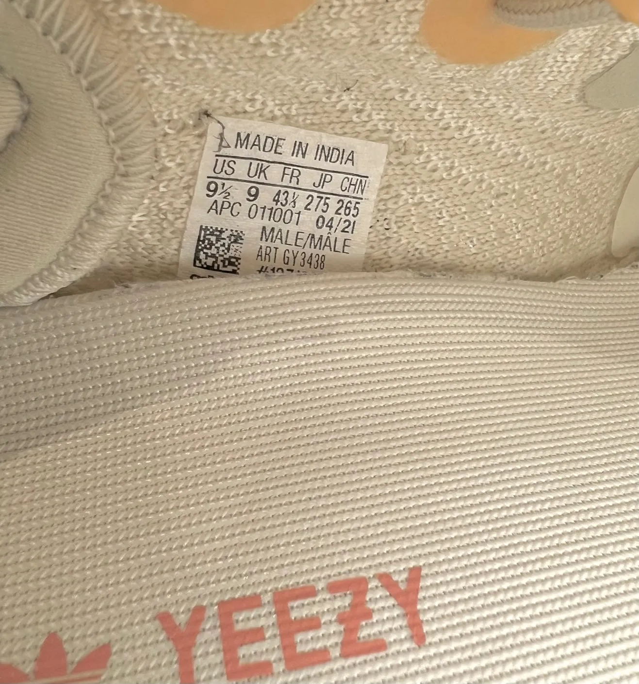 Adidas YEEZY 350 V2 Light Ivory Sneakers