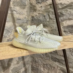 Adidas YEEZY 350 V2 Light Ivory Sneakers