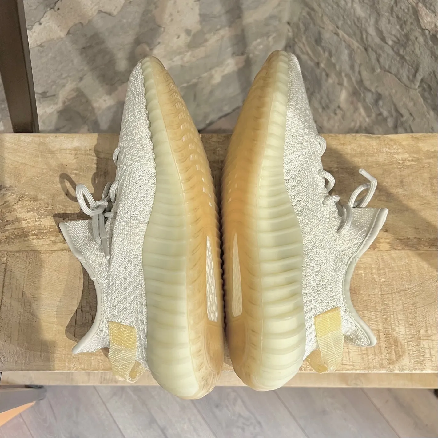 Adidas YEEZY 350 V2 Light Ivory Sneakers