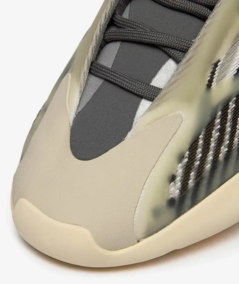 adidas YEEZY 700 'Fade Salt'