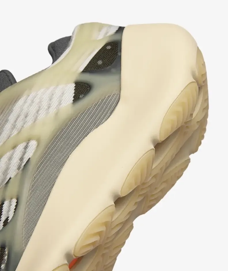 adidas YEEZY 700 'Fade Salt'