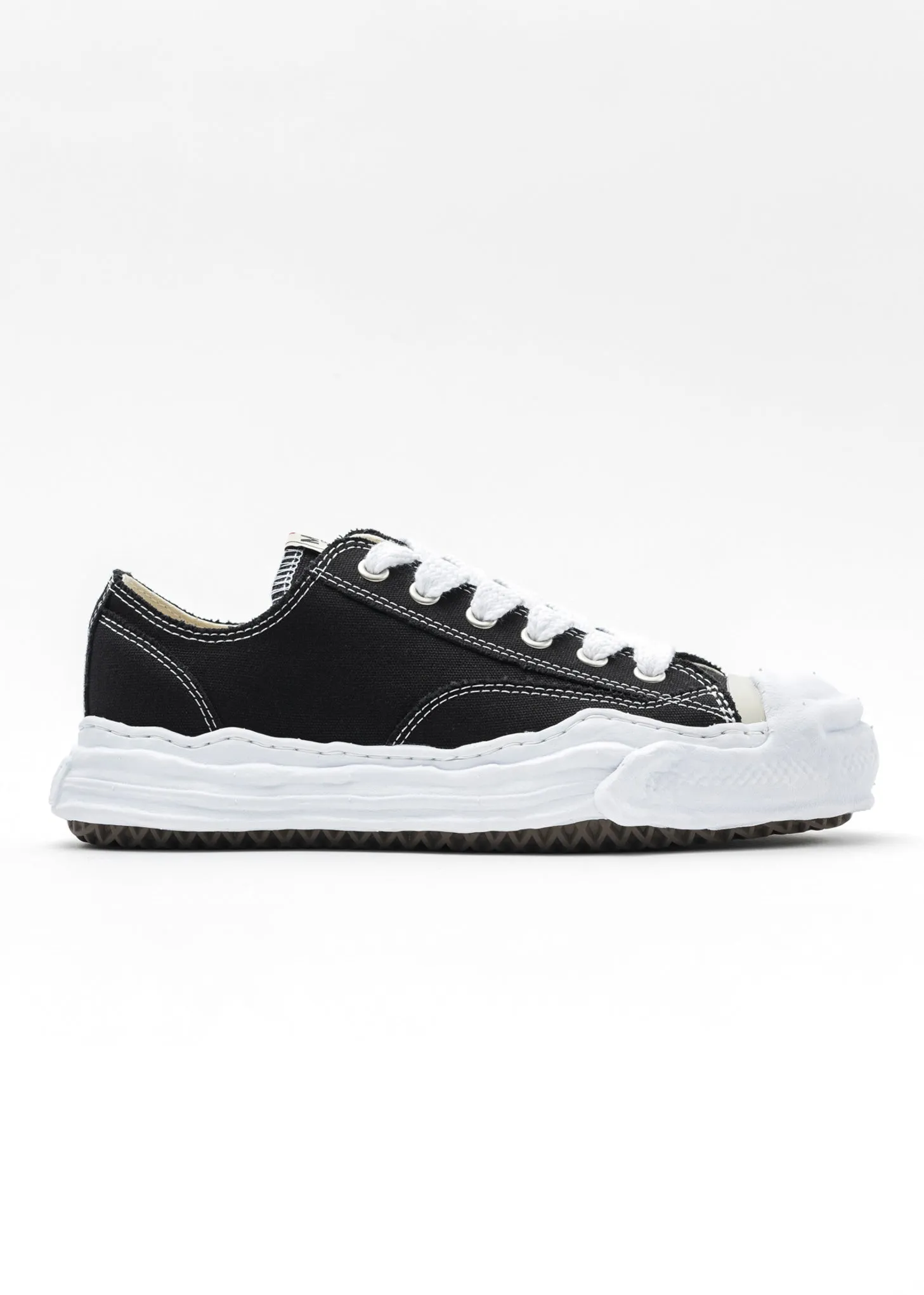 Black OG Sole Canvas Low-Top Sneaker (HANK LOW)