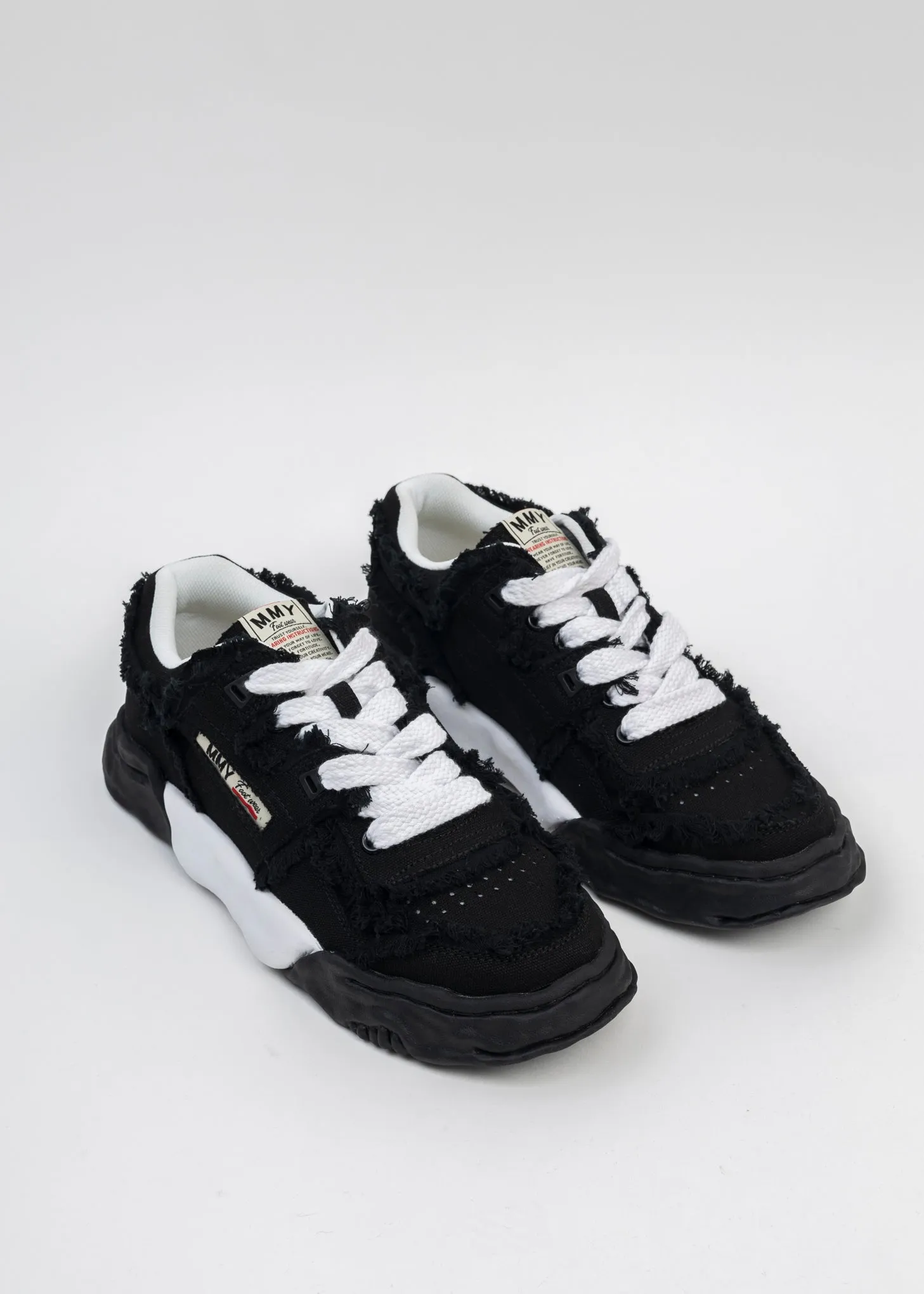 Black OG Sole Canvas Low-Top Sneaker (PARKER  DAMAGE)