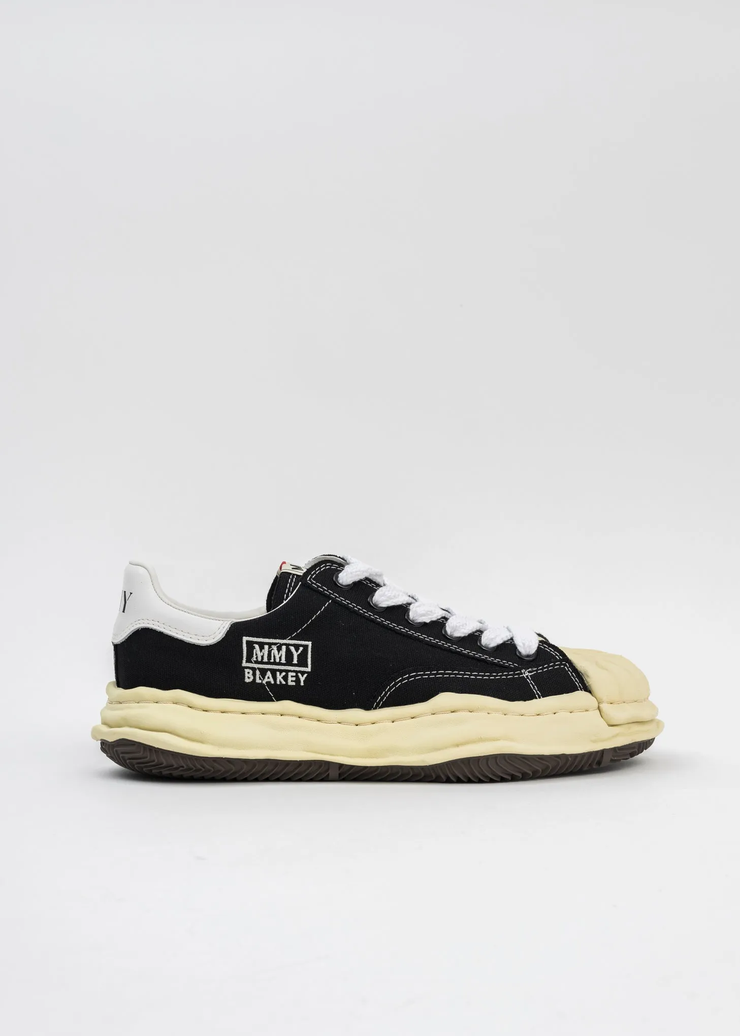 Black OG Sole Vintage Colour Canvas Low-Top Sneaker (BLAKEY LOW)
