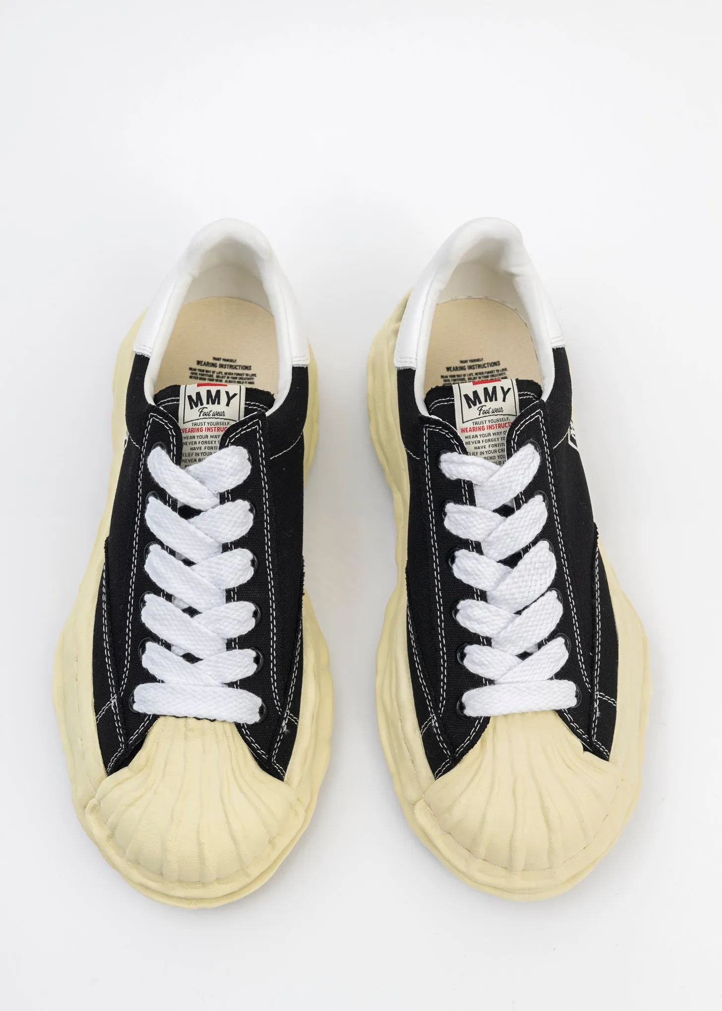 Black OG Sole Vintage Colour Canvas Low-Top Sneaker (BLAKEY LOW)