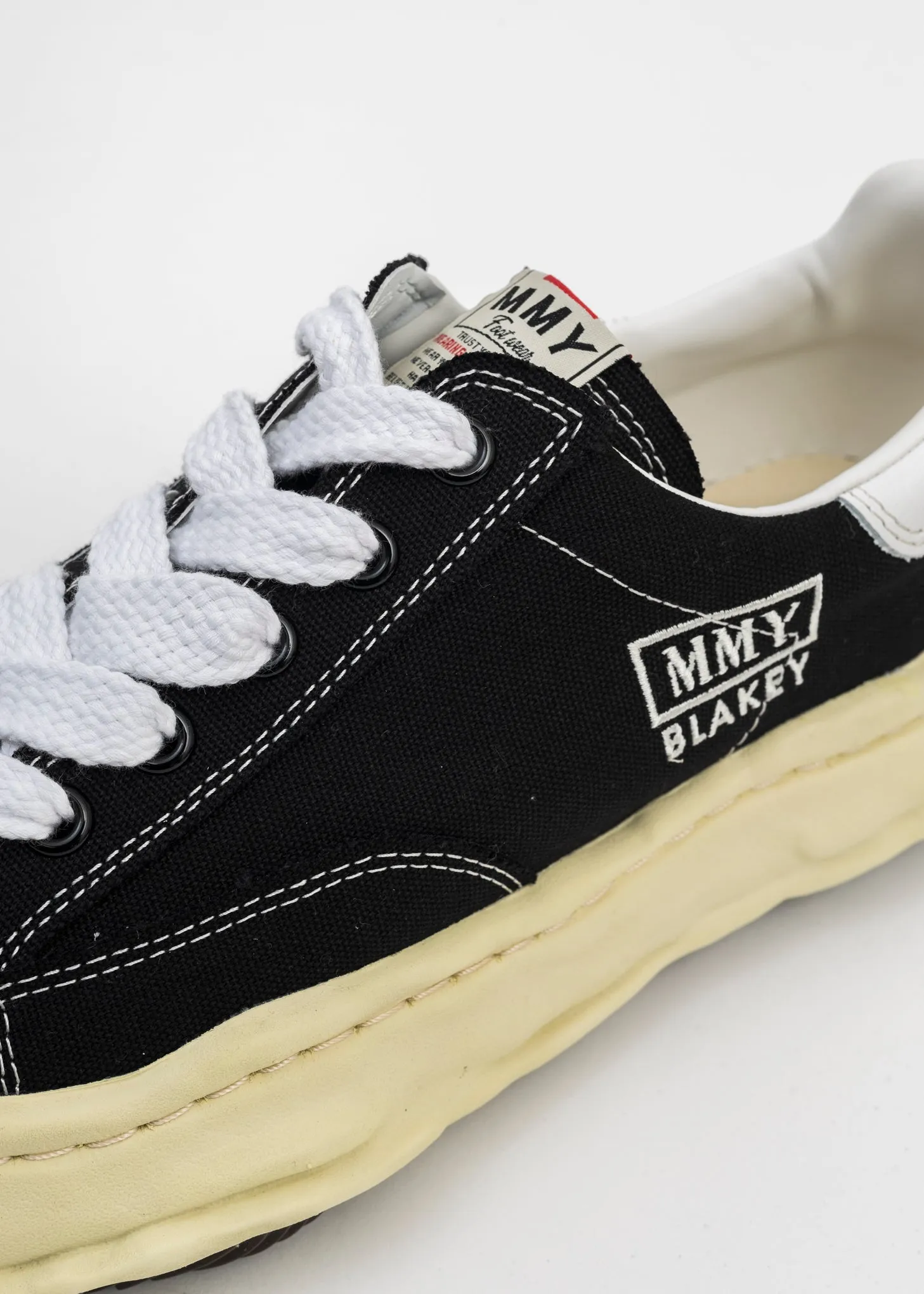 Black OG Sole Vintage Colour Canvas Low-Top Sneaker (BLAKEY LOW)
