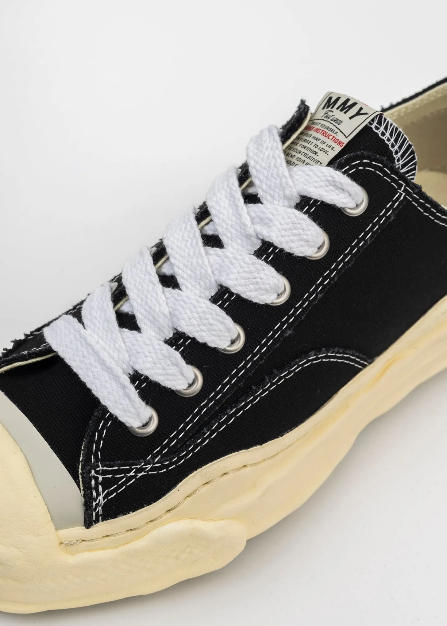 Black OG Sole Vintage Colour Canvas Low-Top Sneaker (HANK LOW)