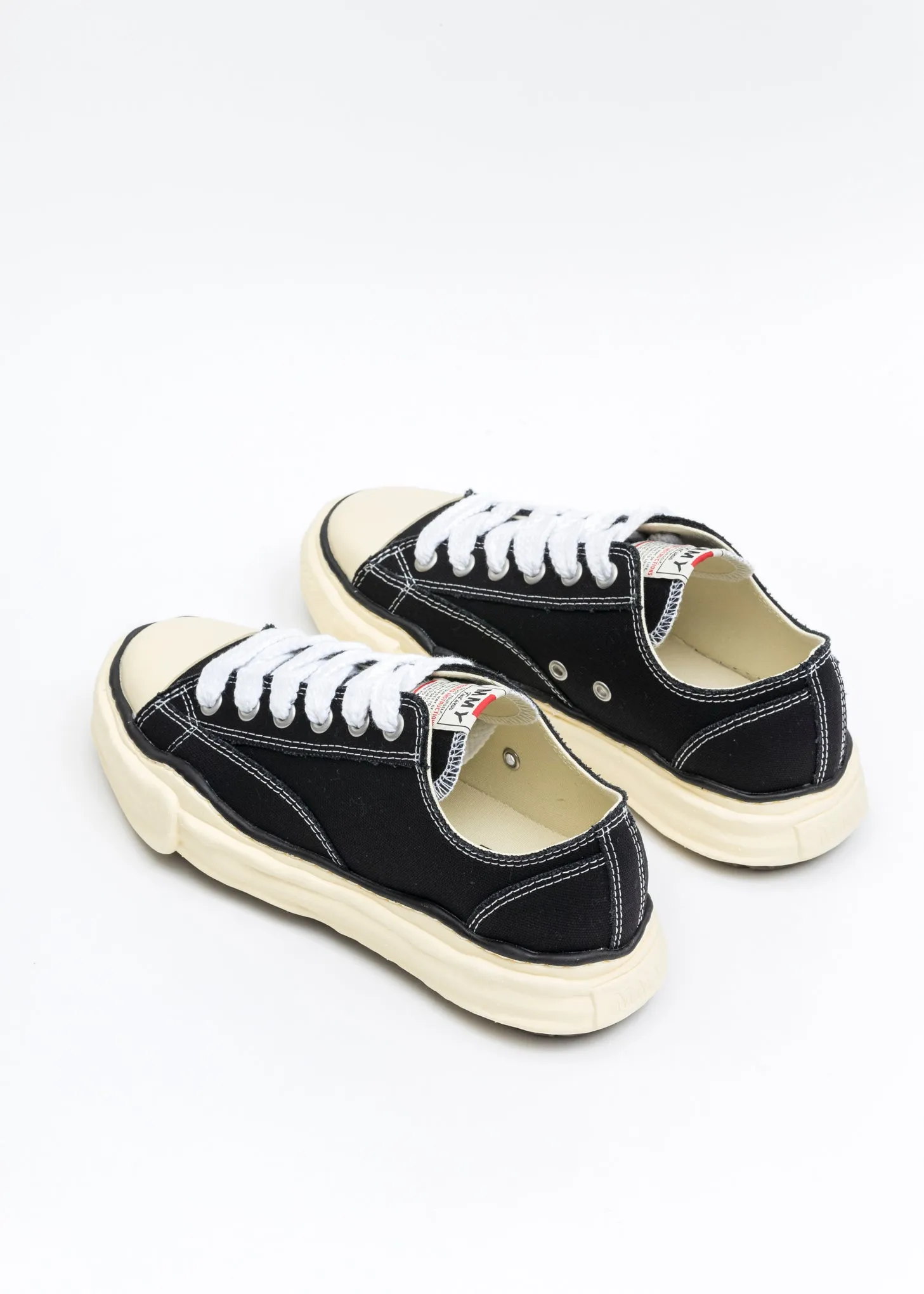 Black OG Sole Vintage Colour Canvas Low-Top Sneaker (PETERSON LOW)