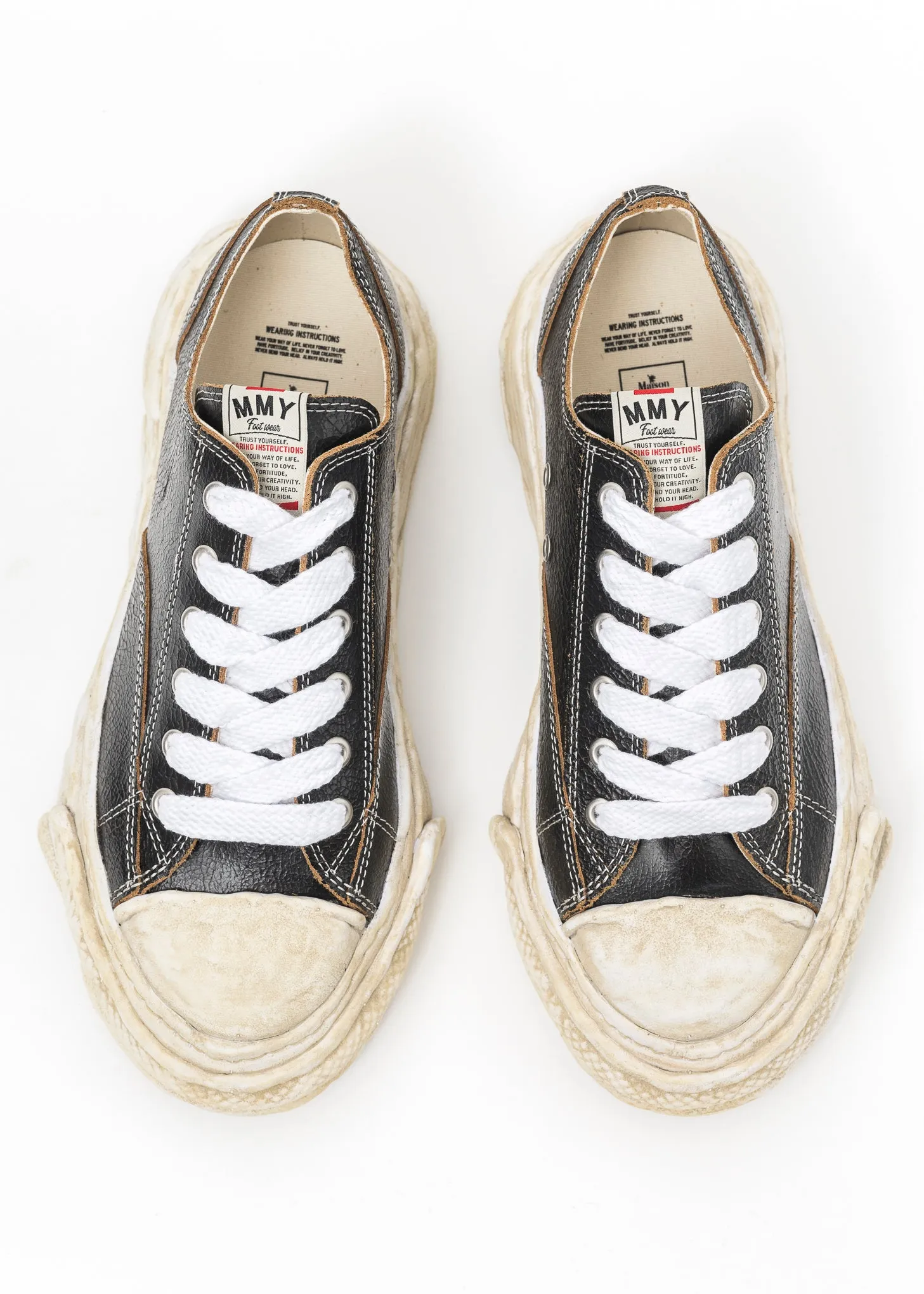 Black Original Sole Canvas Cracking Leather Lowcut Sneaker (PETERSON 23 LOW)