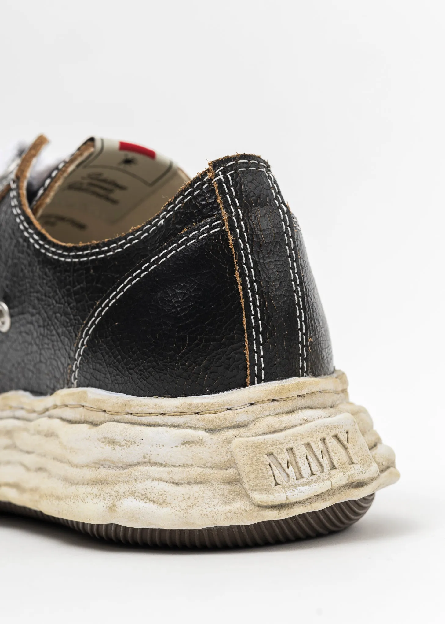 Black Original Sole Canvas Cracking Leather Lowcut Sneaker (PETERSON 23 LOW)