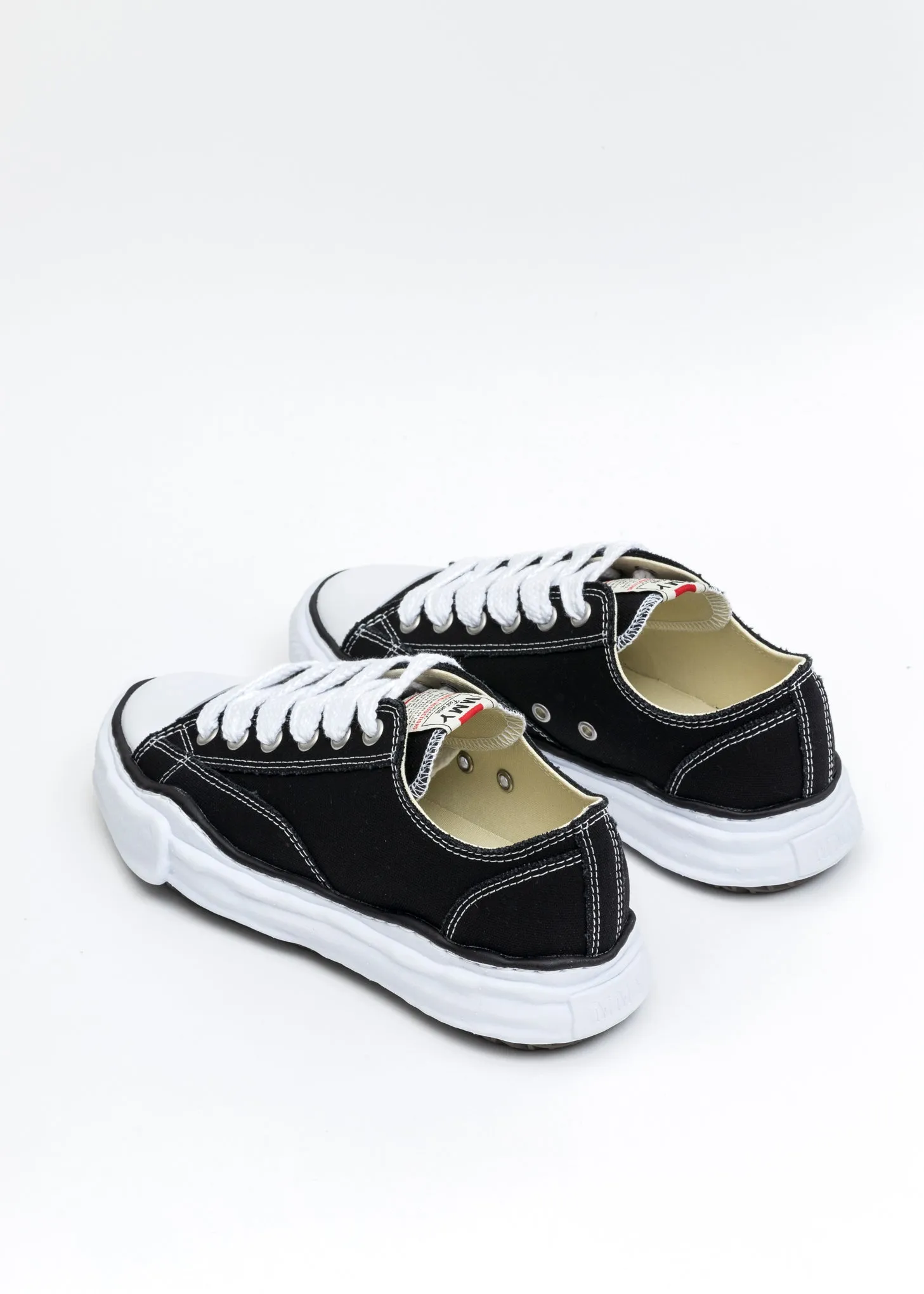Black Original Sole Canvas Lowcut Sneaker (PETERSON LOW)