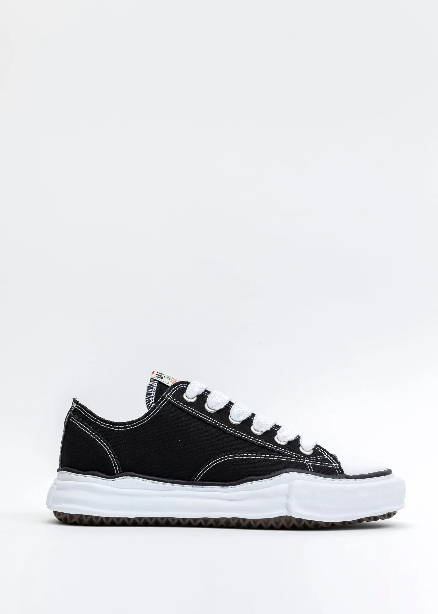 Black Original Sole Canvas Lowcut Sneaker (PETERSON LOW)