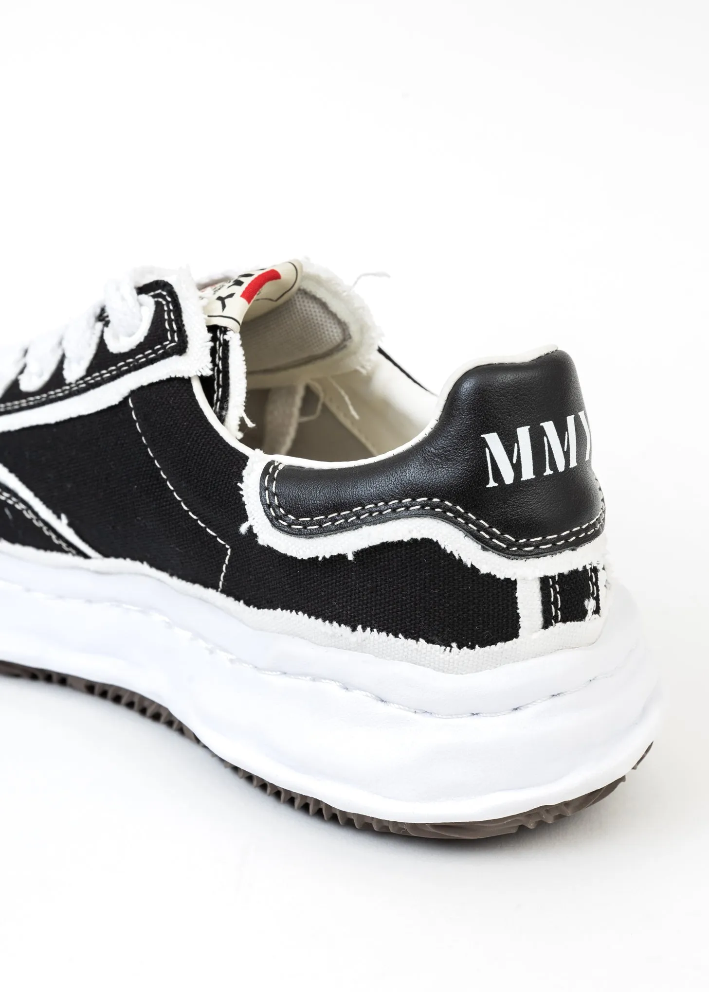 Black Original Sole Double-Layered Canvas Low-Top Sneaker (BLAKEY LOW)