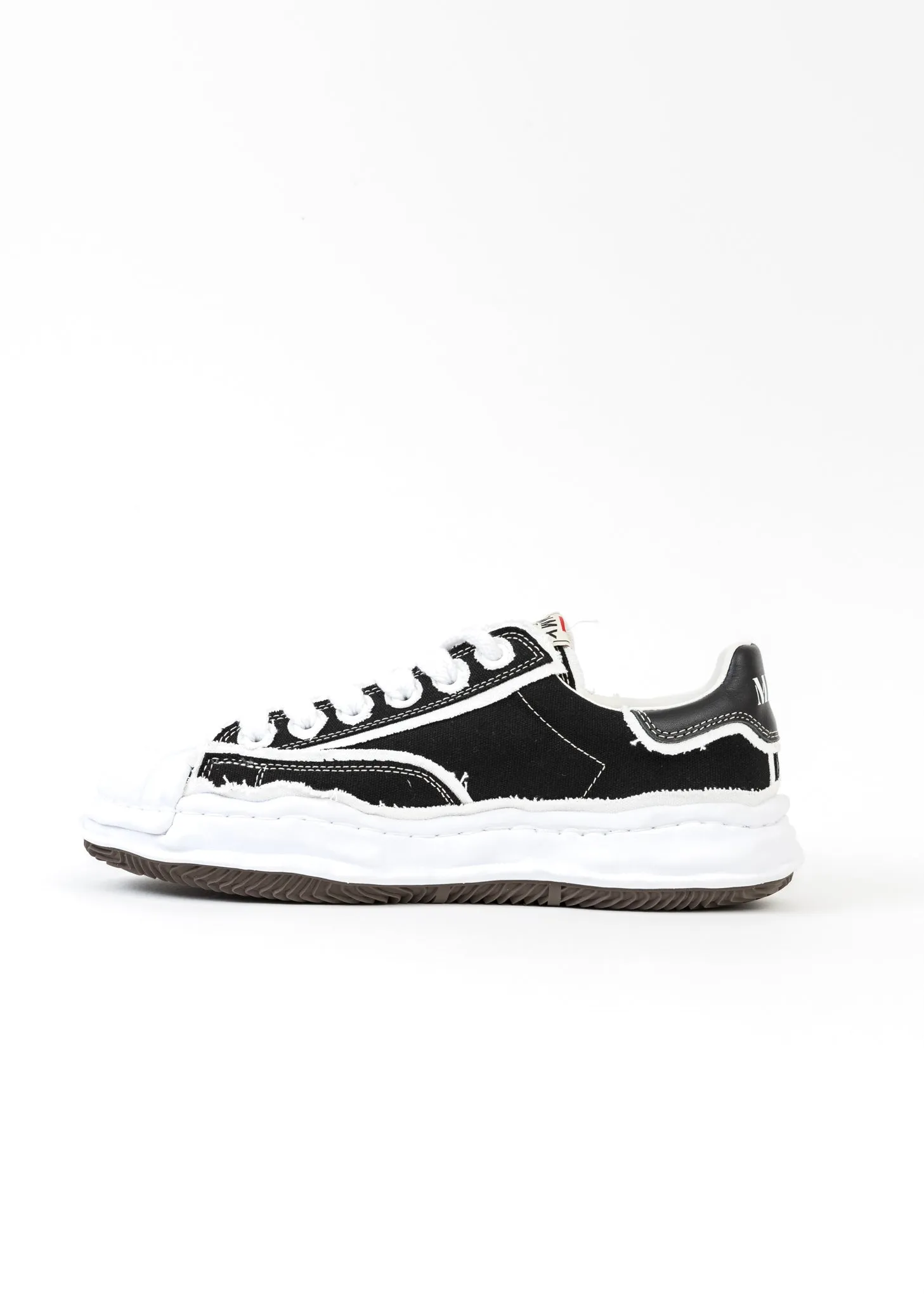 Black Original Sole Double-Layered Canvas Low-Top Sneaker (BLAKEY LOW)