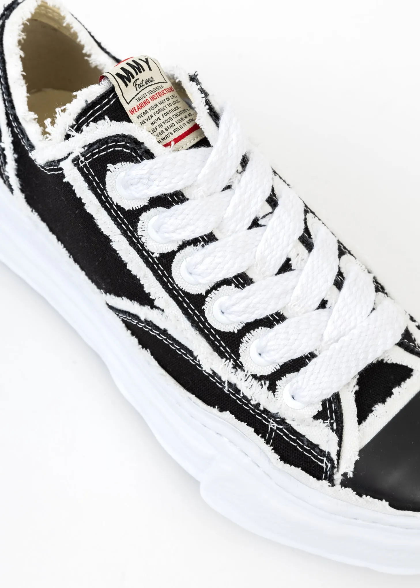 Black Original Sole Double-Layered Canvas Low-Top Sneaker (PETERSON LOW)
