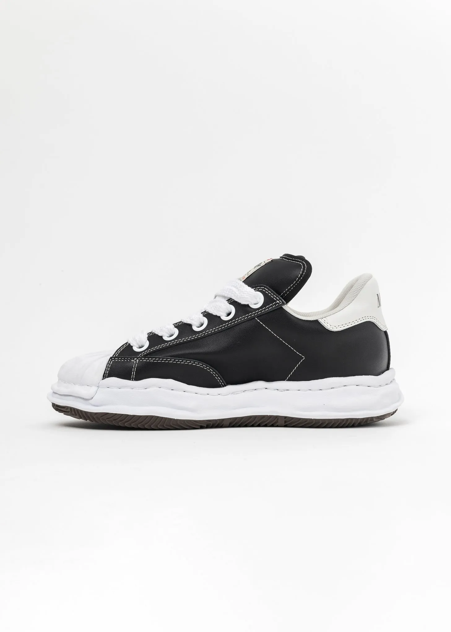 Black Original Sole Leather Puffer Low-Top Sneaker (BLAKEY)