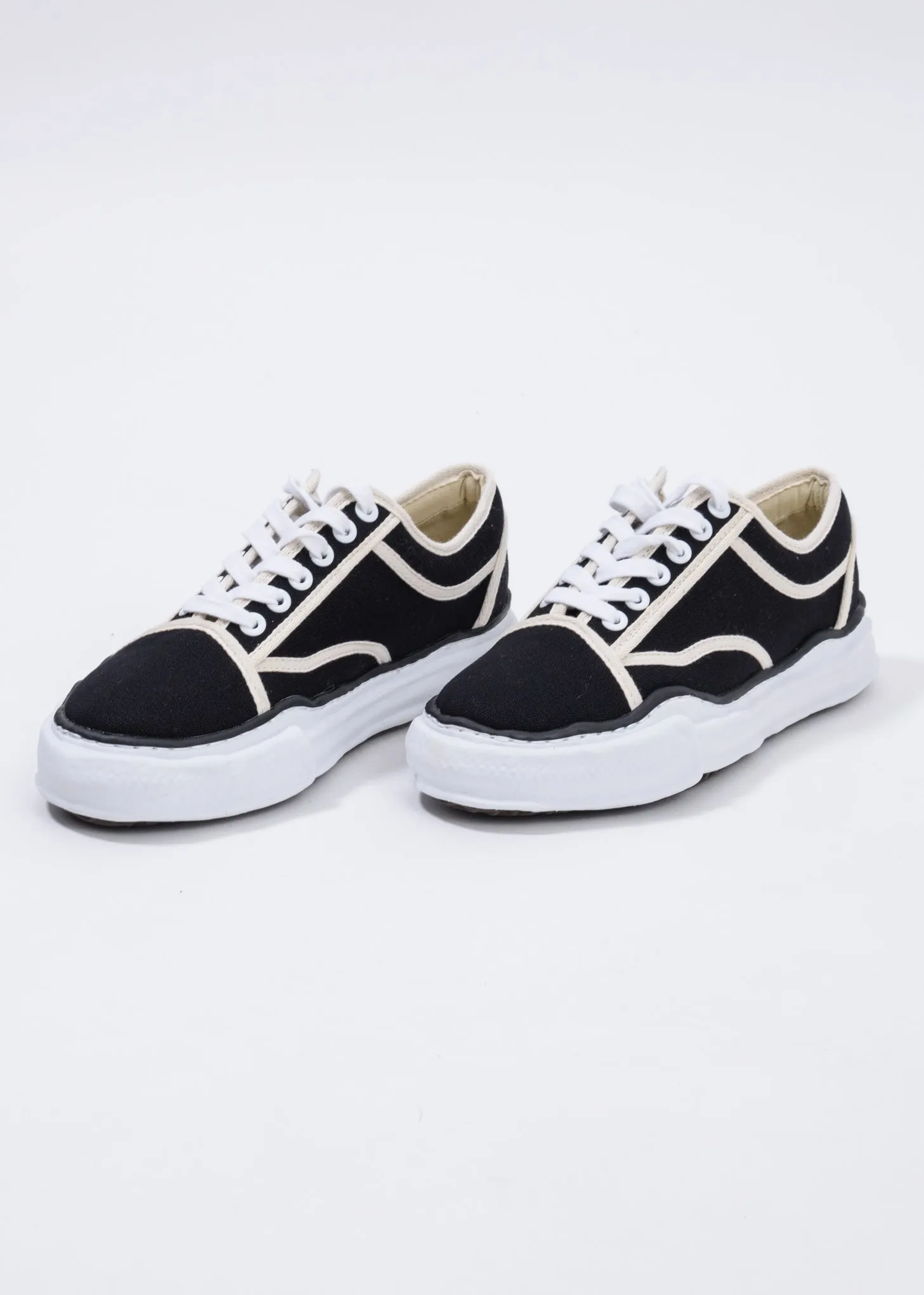 Black Trick Detail Original Sole Low Cut Sneaker