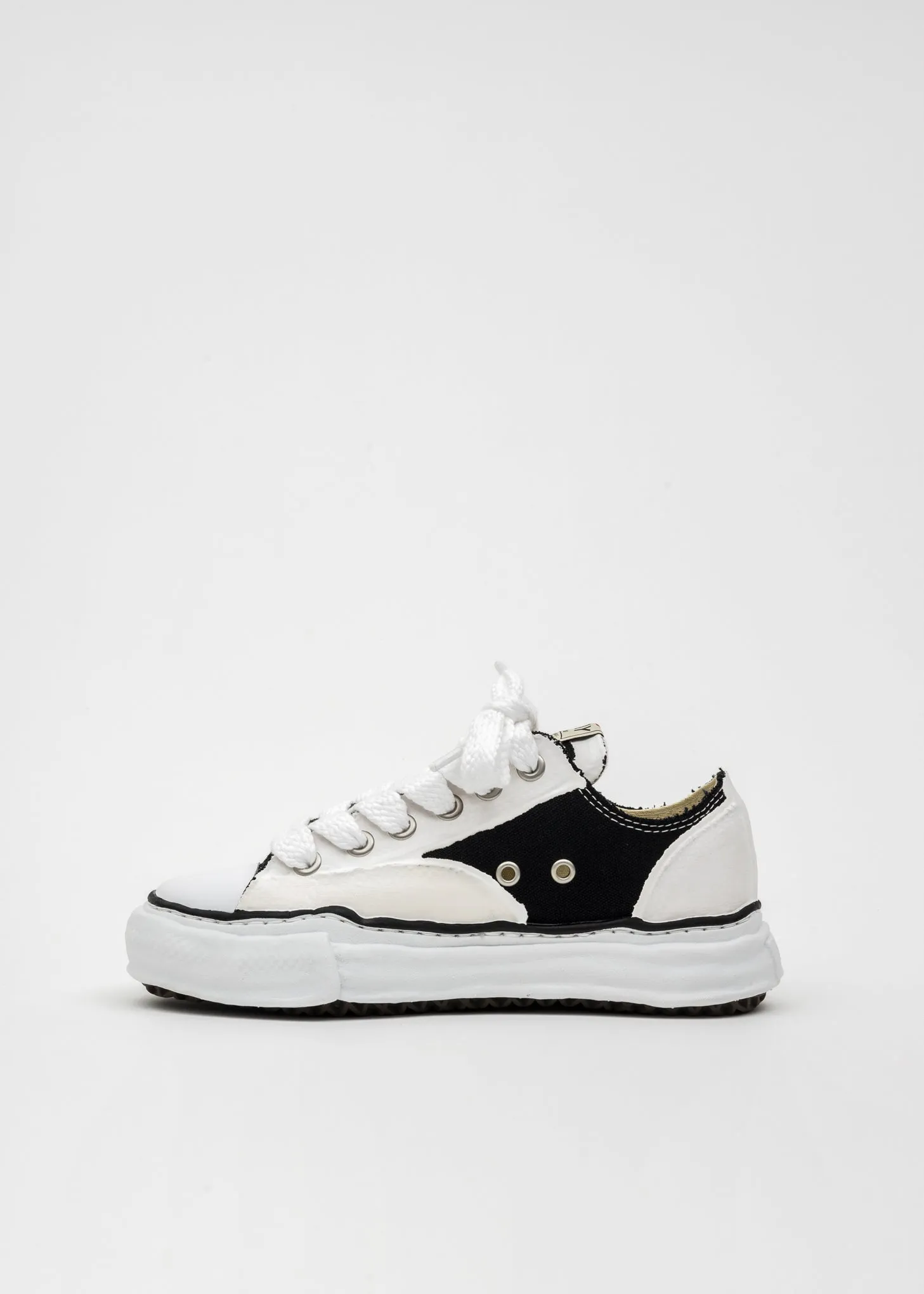 Black/White OG Sole Rubber Painted Canvas Low-Top Sneaker (PETERSON LOW)