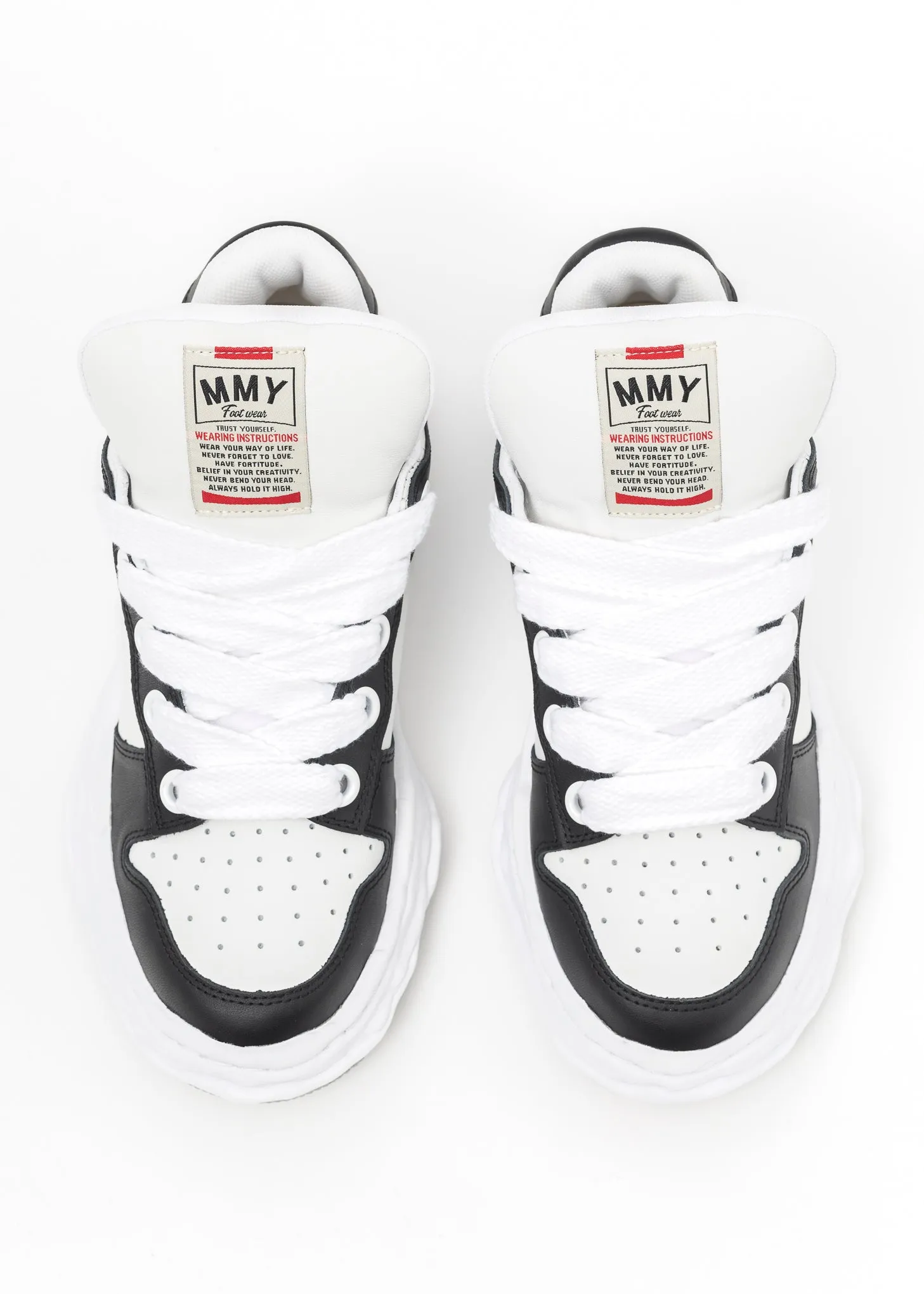 Black/White Original Sole Leather Puffer Low-Top Sneaker (WAYNE)