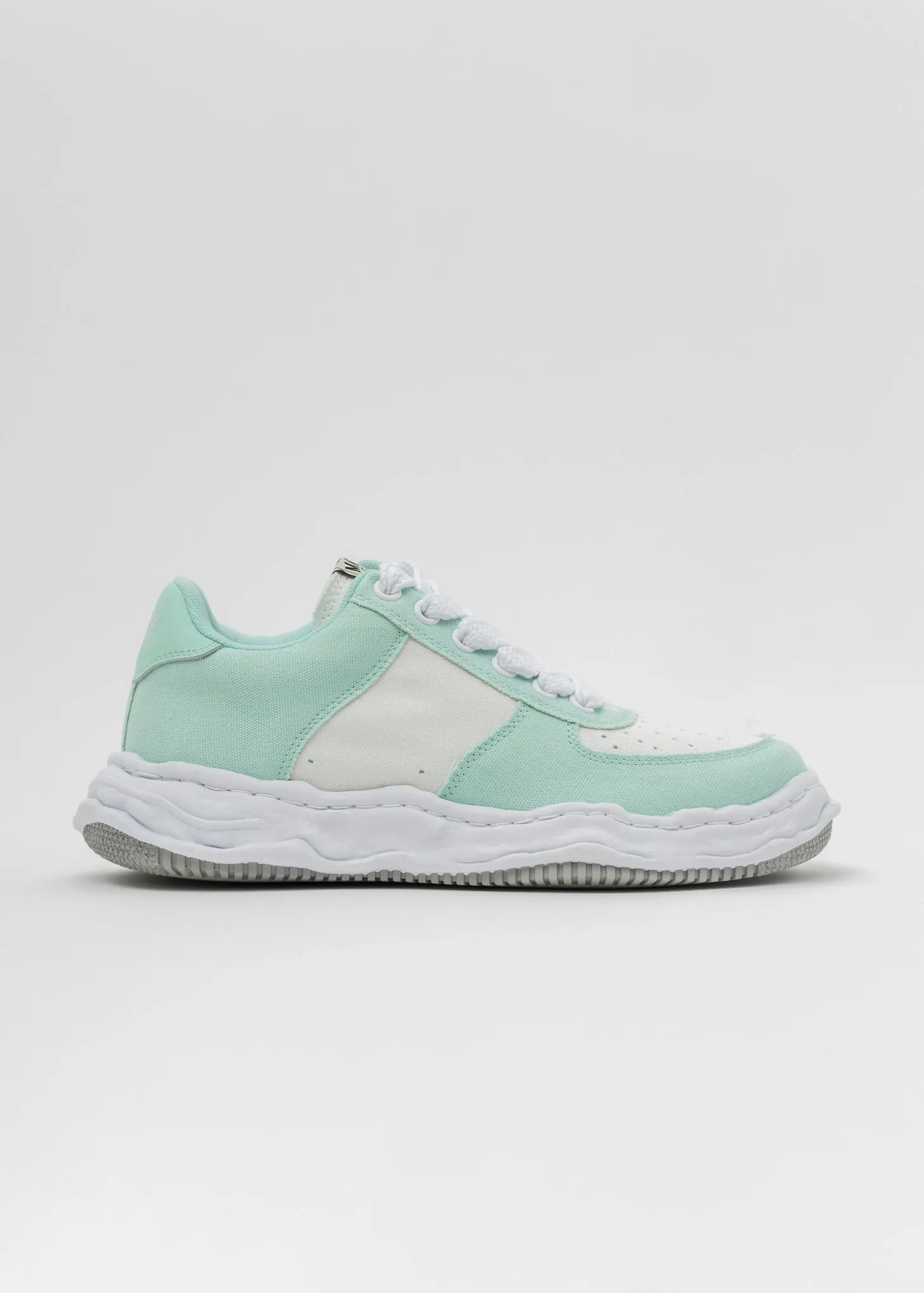 BLU/WHT OG Sole Canvas Low-Top Sneaker (WAYNE LOW)