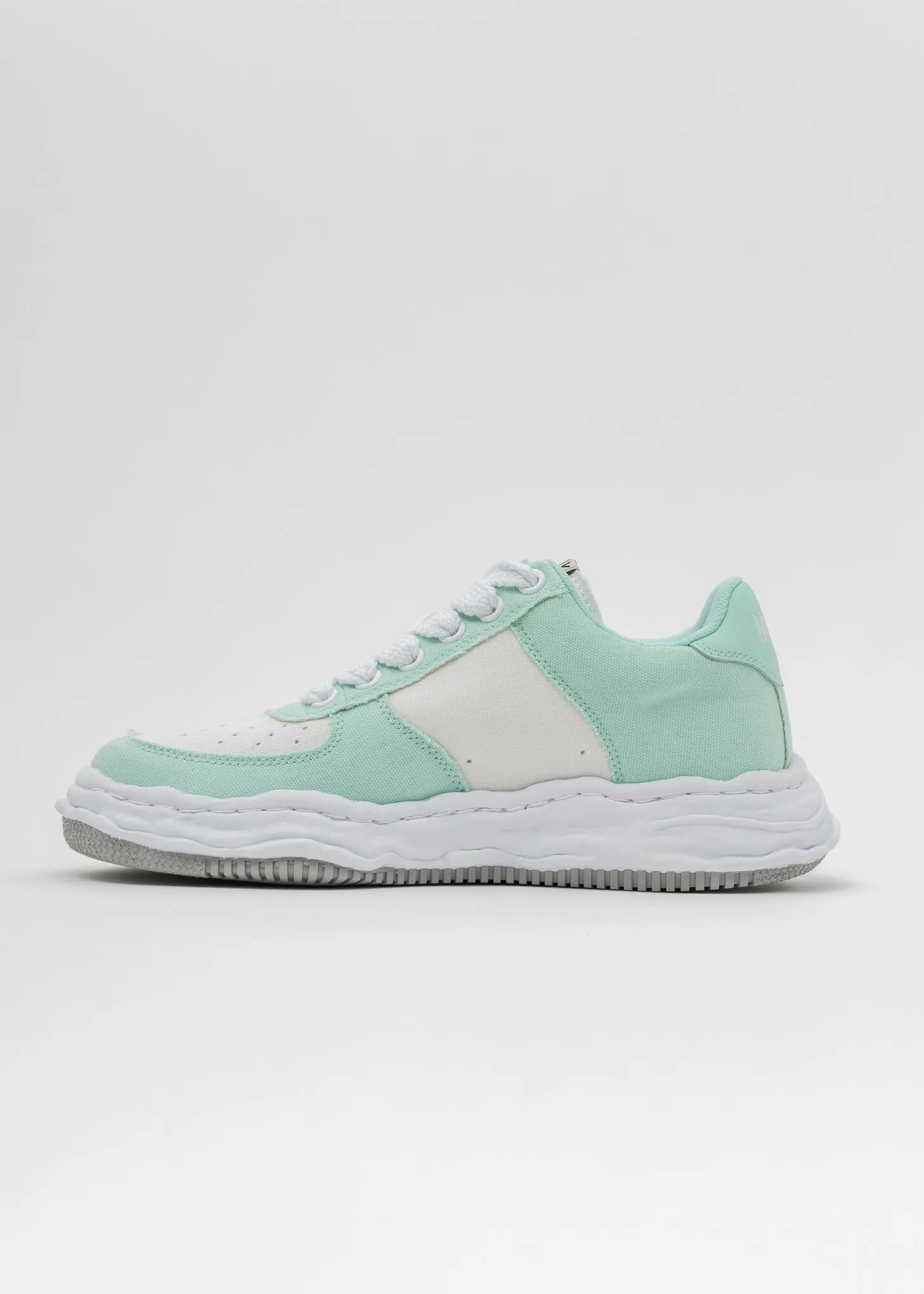 BLU/WHT OG Sole Canvas Low-Top Sneaker (WAYNE LOW)