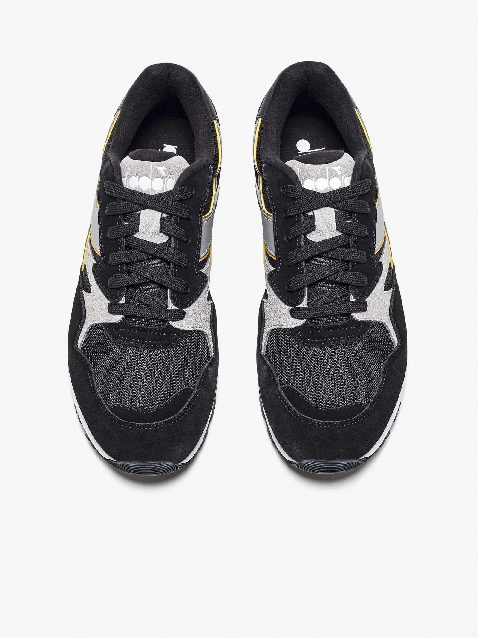 DIADORA N902 Low Top Sneakers Black/Black