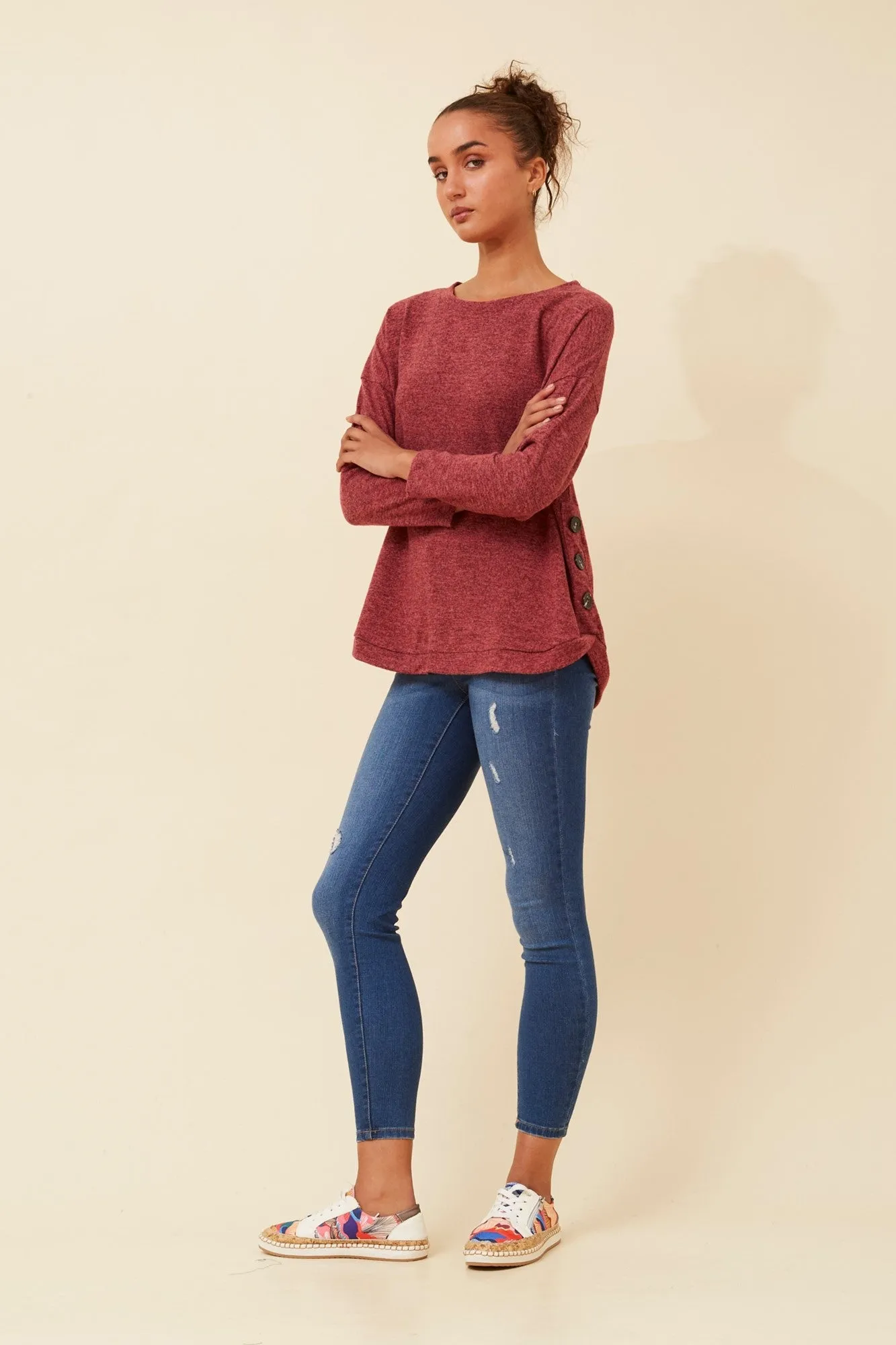 EVAN BUTTON DETAIL TOP
