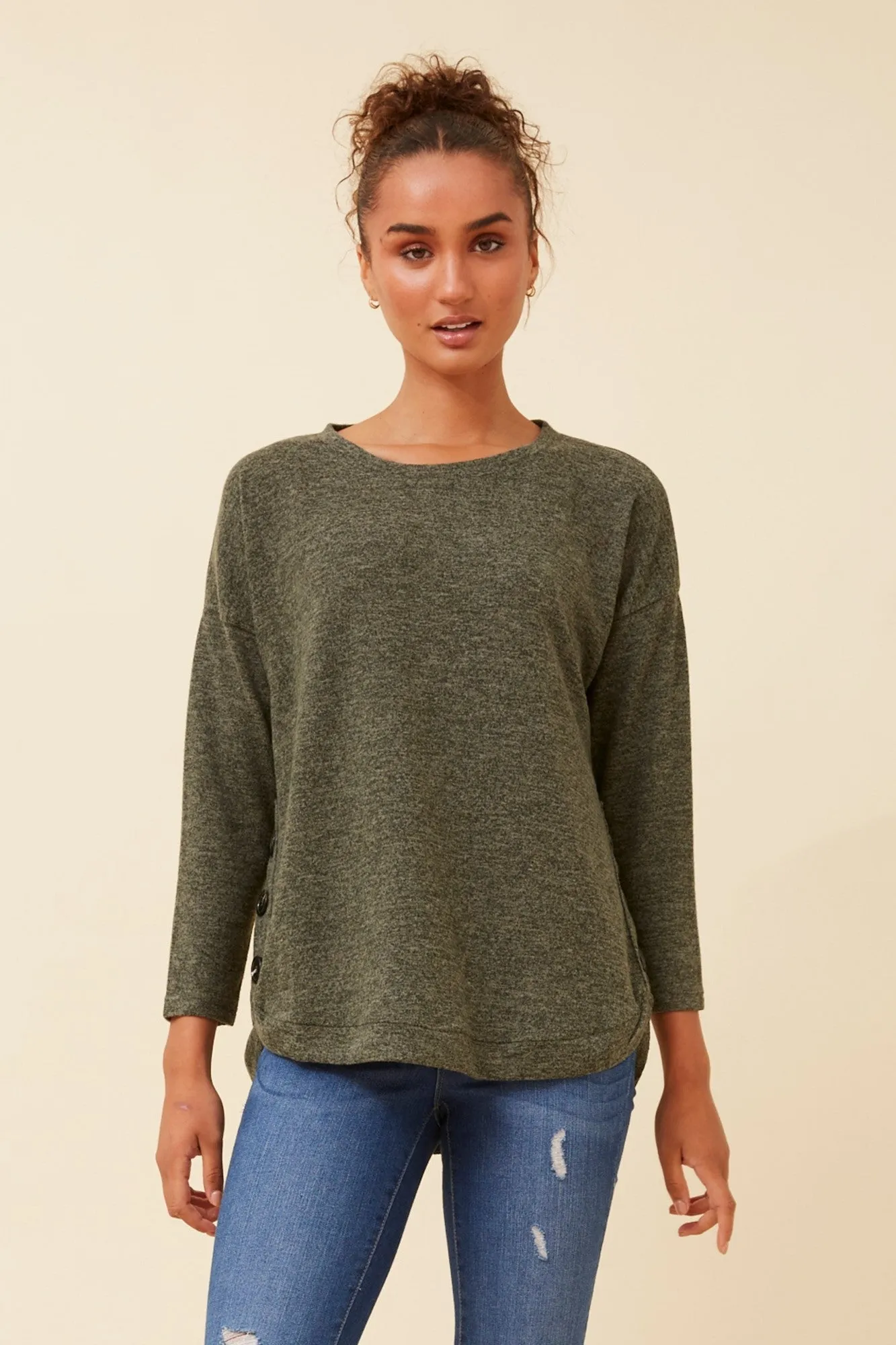 EVAN BUTTON DETAIL TOP