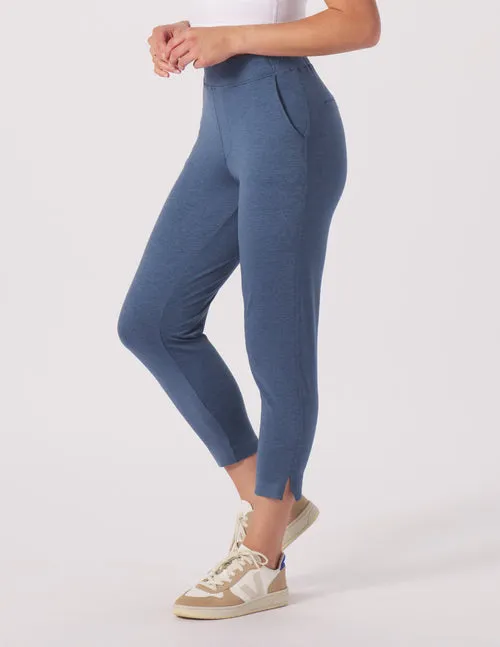 Glyder: On The Go Ankle Pant in Washed Blue