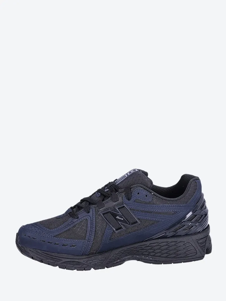 M1906rwe sneakers
