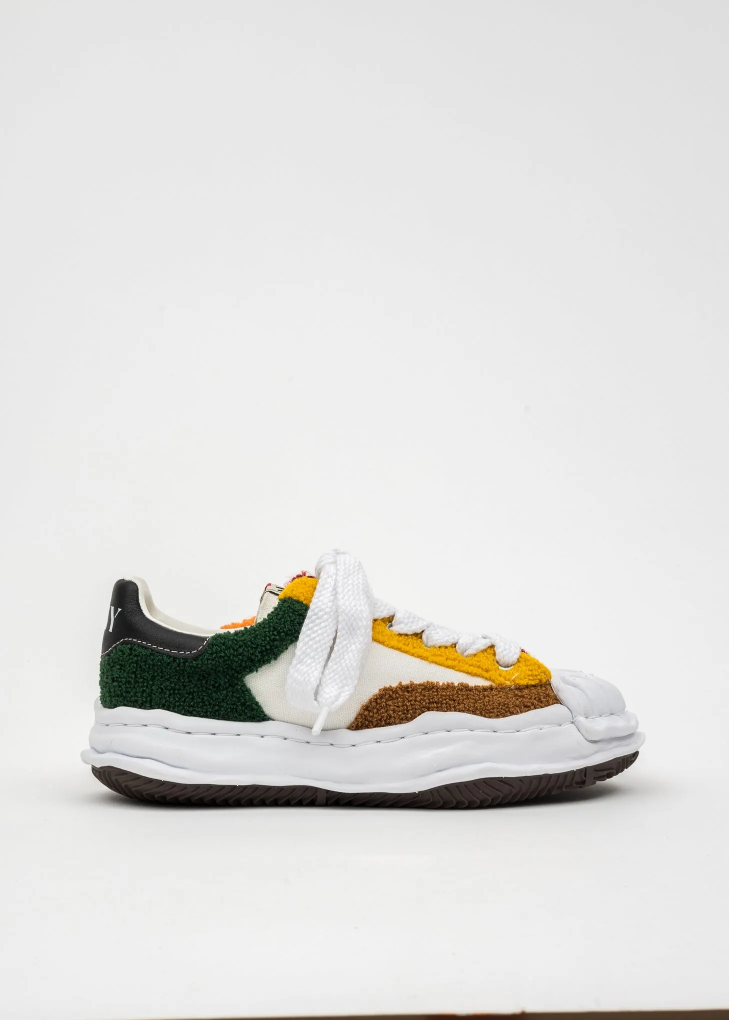 Multi OG Sole Sagara Embroidery Low-Top Sneaker (BLAKEY LOW)