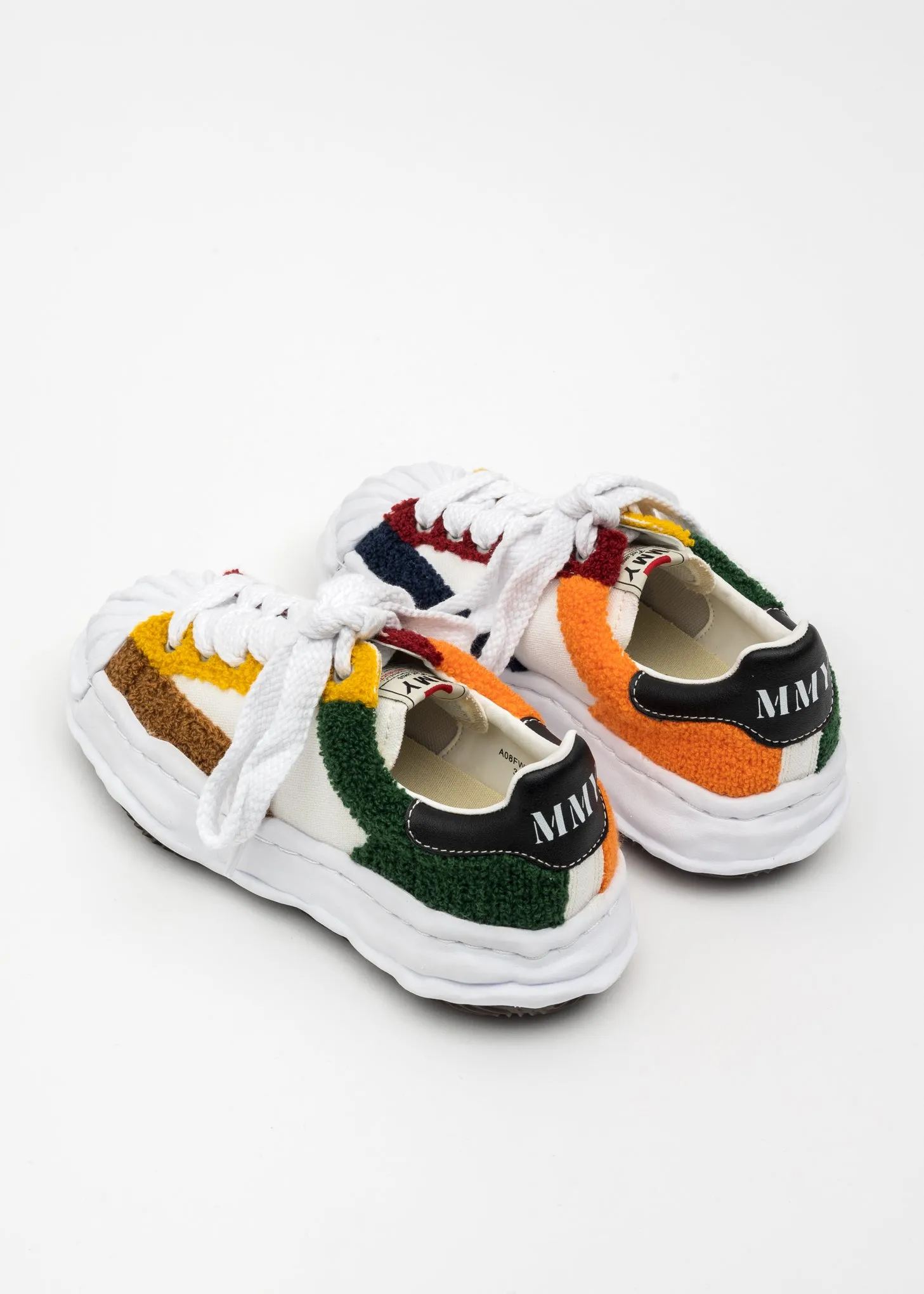 Multi OG Sole Sagara Embroidery Low-Top Sneaker (BLAKEY LOW)