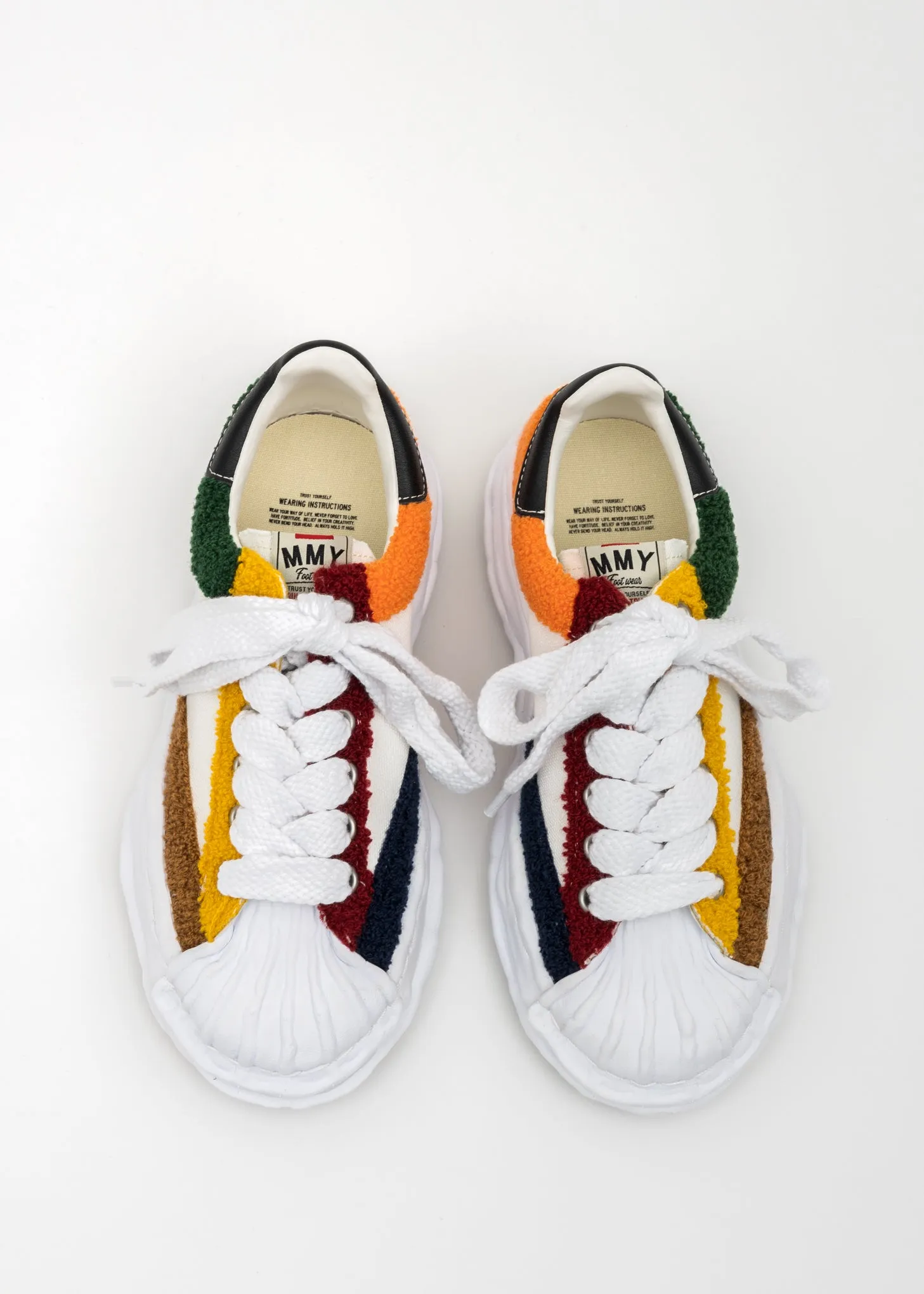 Multi OG Sole Sagara Embroidery Low-Top Sneaker (BLAKEY LOW)