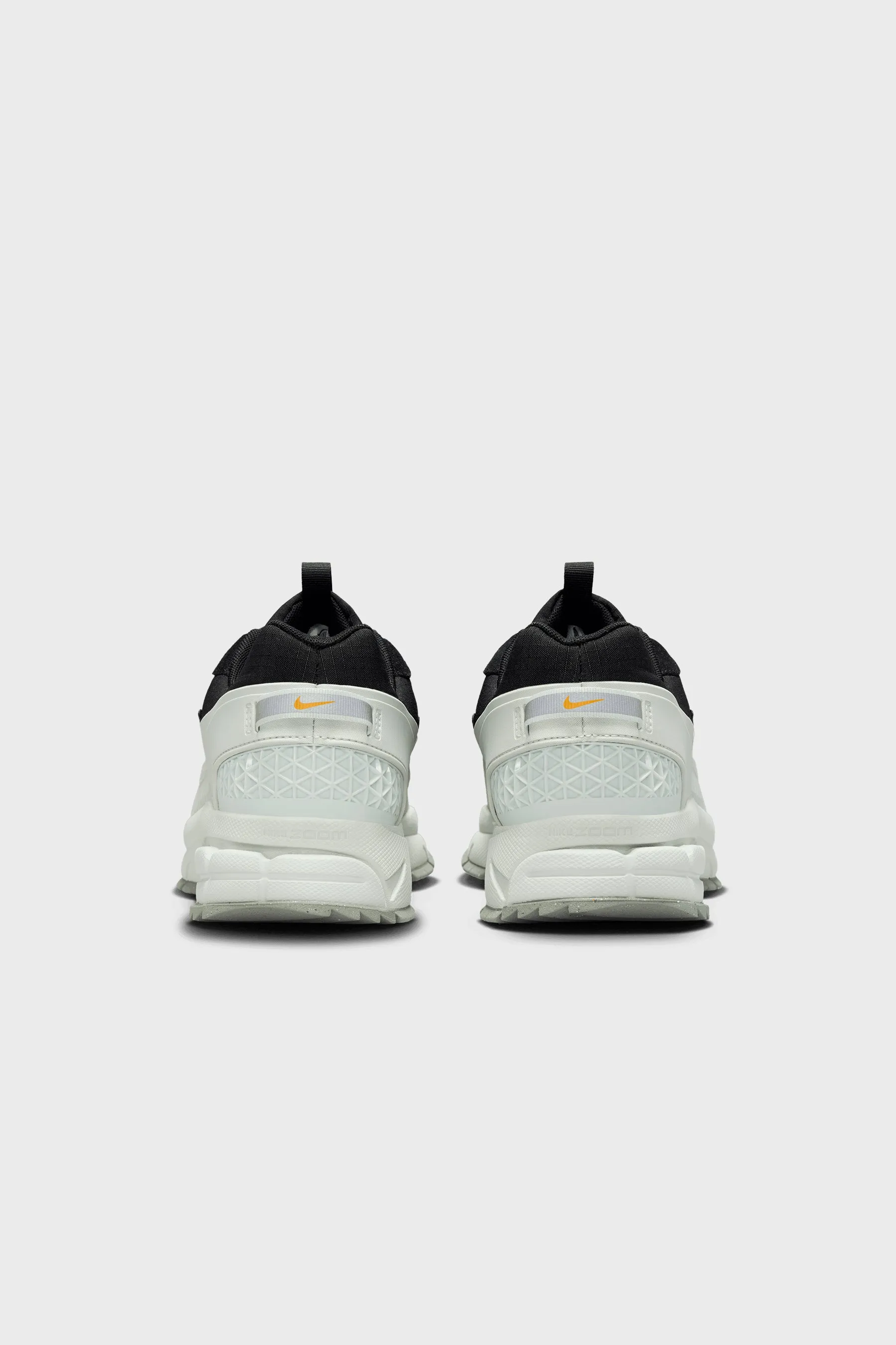 Nike Zoom Vomero Roam Black/Black-Light SIlver-Jade Horizon FV2295-001