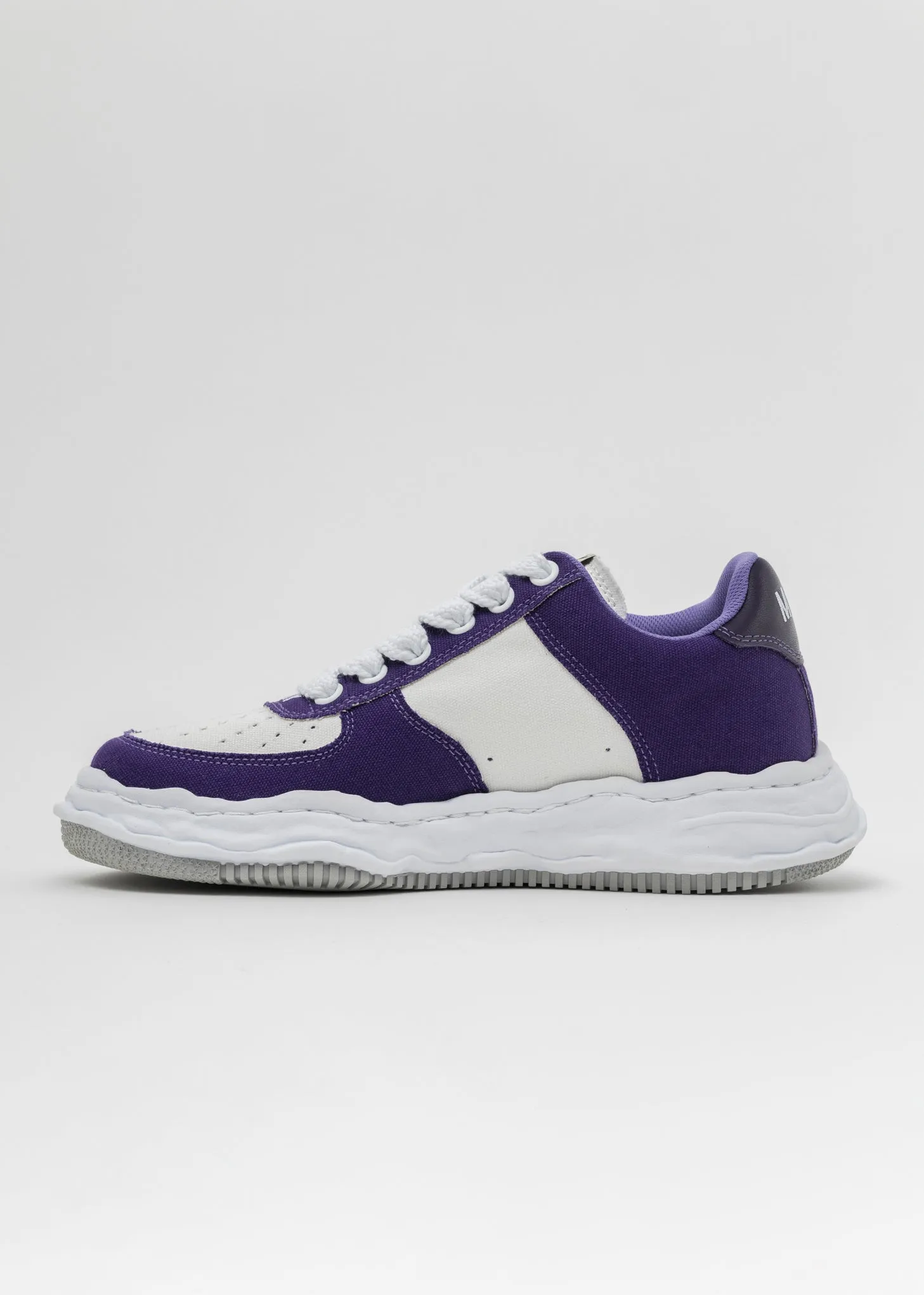 PUR/WHT OG Sole Canvas Low-Top Sneaker (WAYNE LOW)