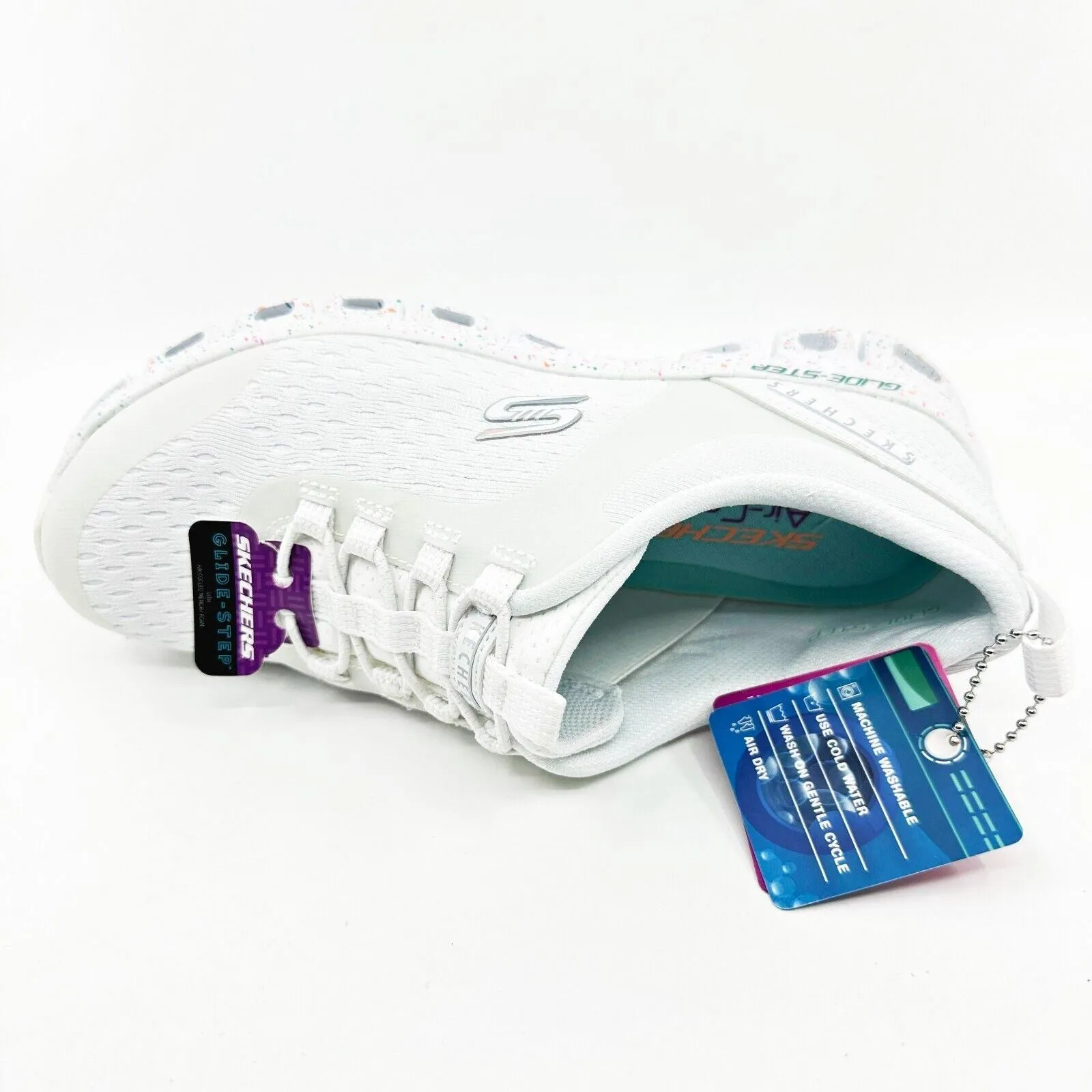 Skechers Glide Step Classic Canvas White Womens Size 5 Athletic Sneakers