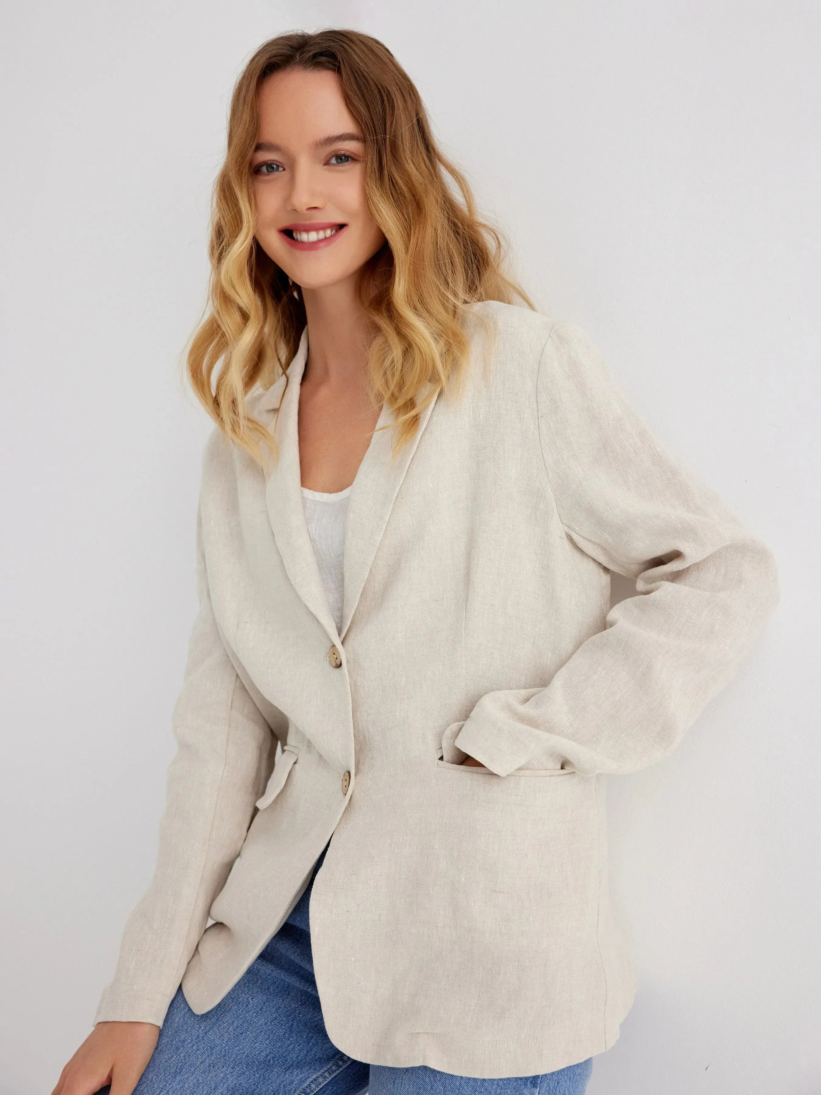 Taylor 100% Linen Relaxed Fit Boyfriend Blazer