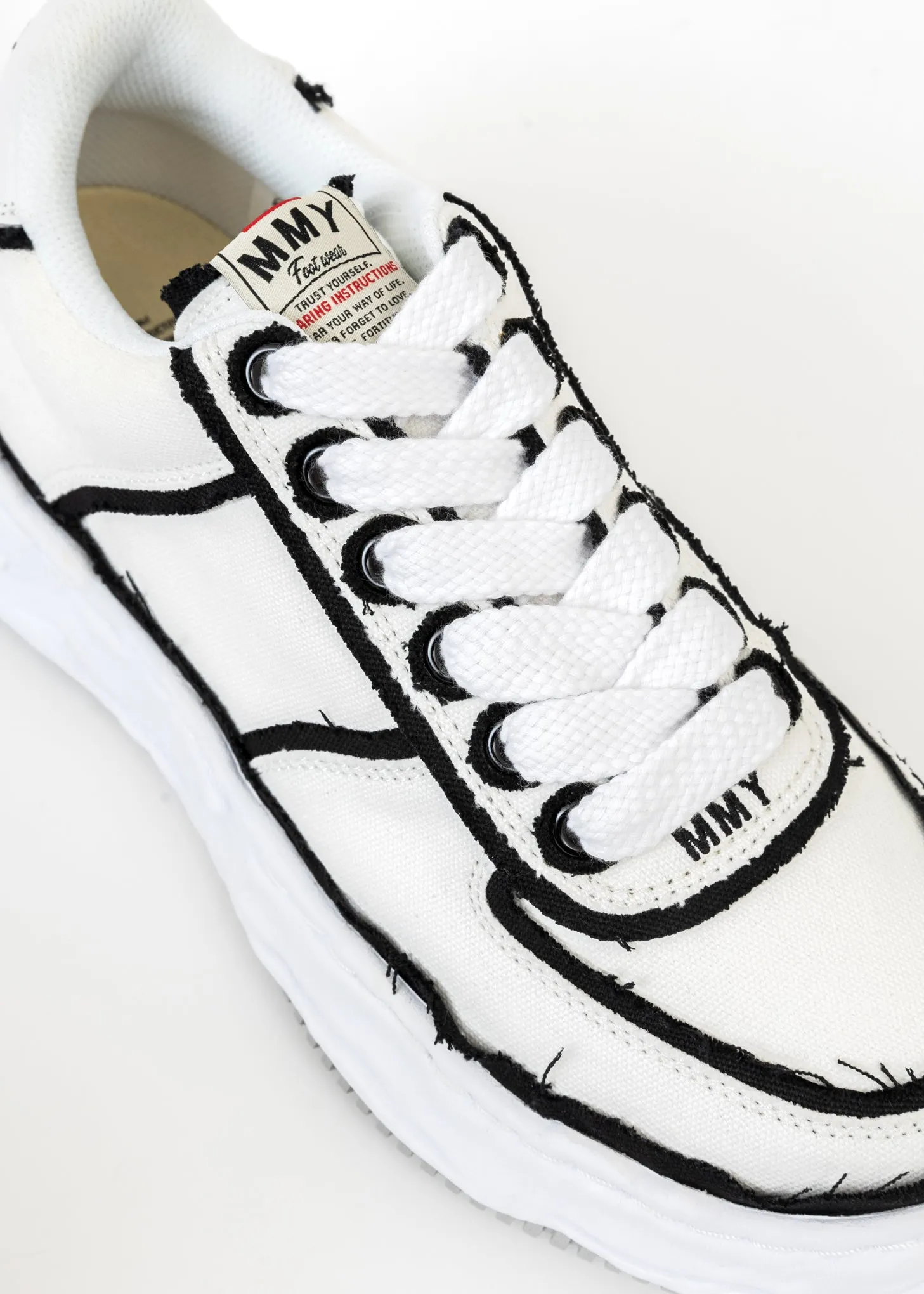 White OG Sole Overhanging Canvas Low-Top Sneaker (WAYNE LOW)