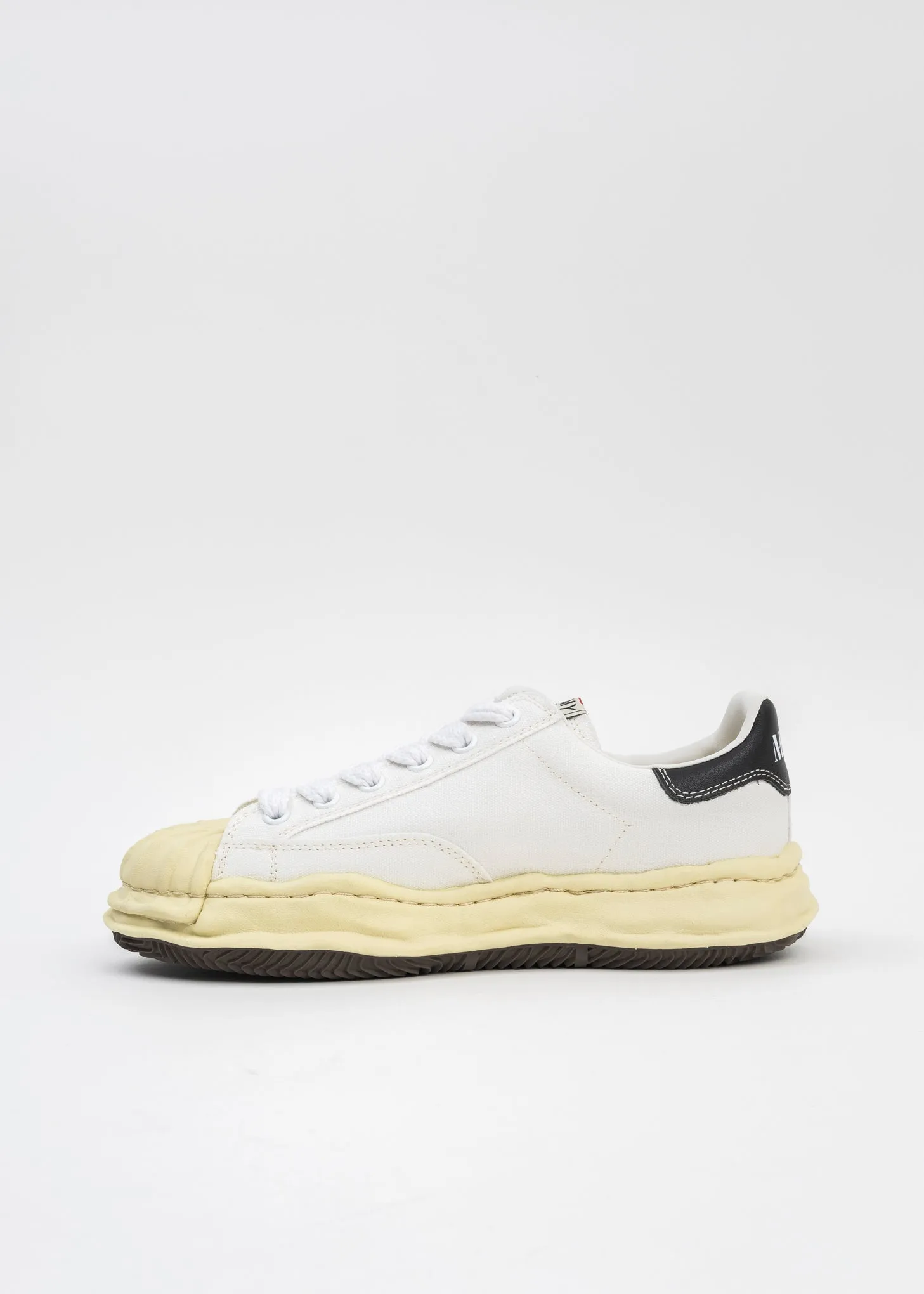 White OG Sole Vintage Colour Canvas Low-Top Sneaker (BLAKEY LOW)