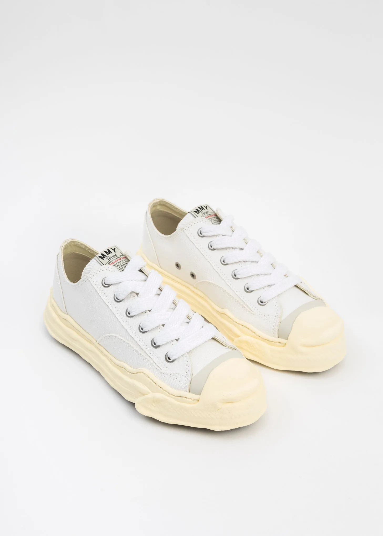 White OG Sole Vintage Colour Canvas Low-Top Sneaker (HANK LOW)