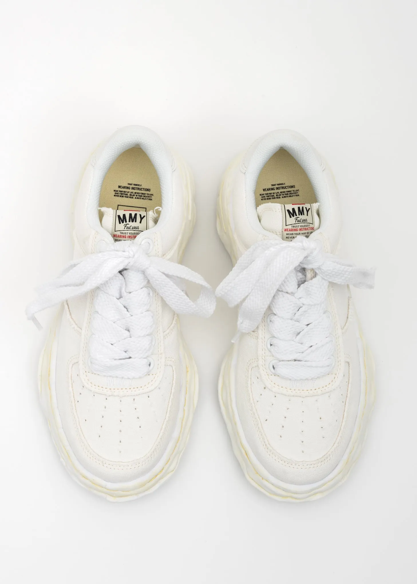 White OG Sole Washed Canvas Low-Top Sneaker (WAYNE LOW)