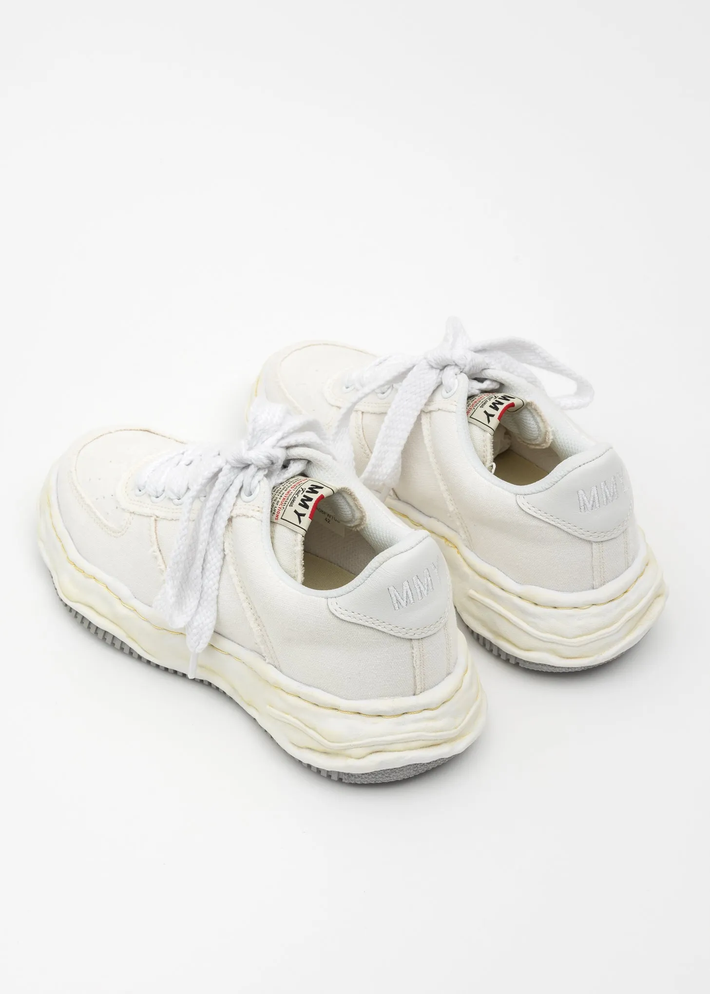 White OG Sole Washed Canvas Low-Top Sneaker (WAYNE LOW)