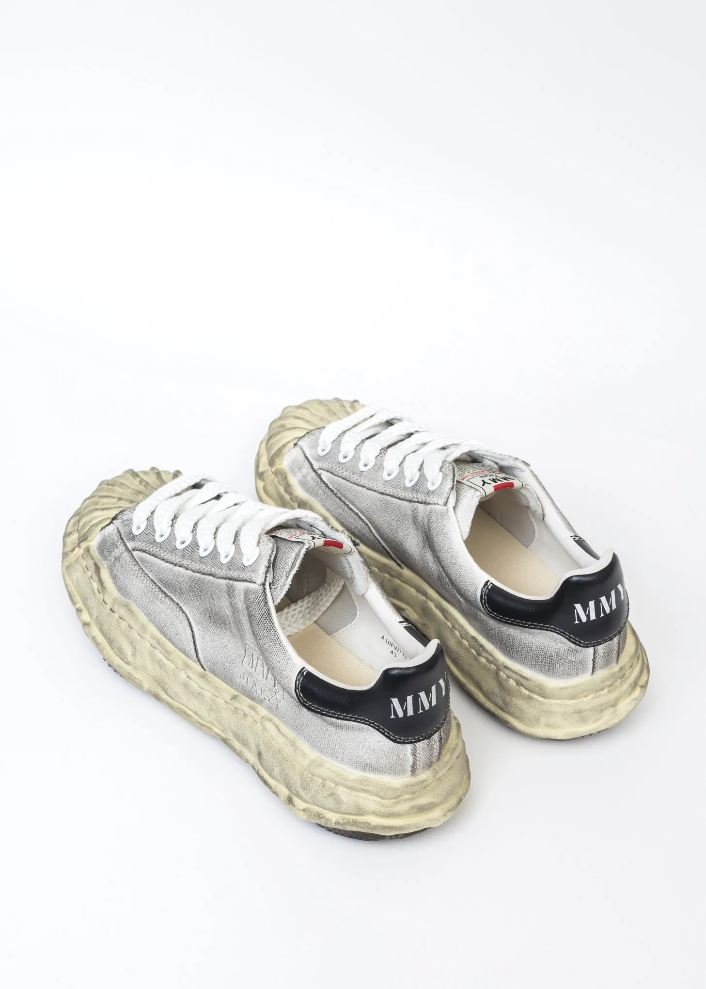 White Original Sole Canvas Low-Top Sneaker (BLAKEY DIRTY)