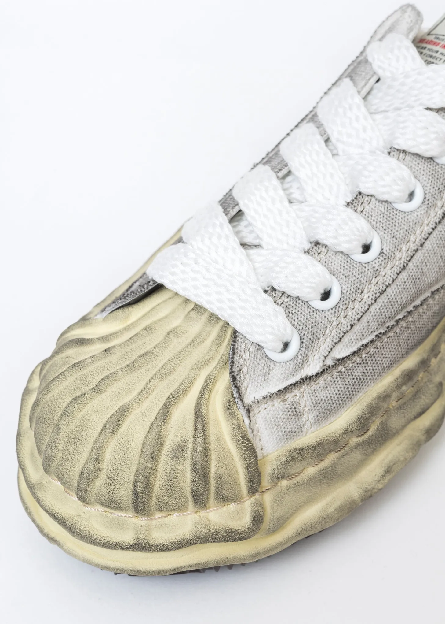 White Original Sole Canvas Low-Top Sneaker (BLAKEY DIRTY)