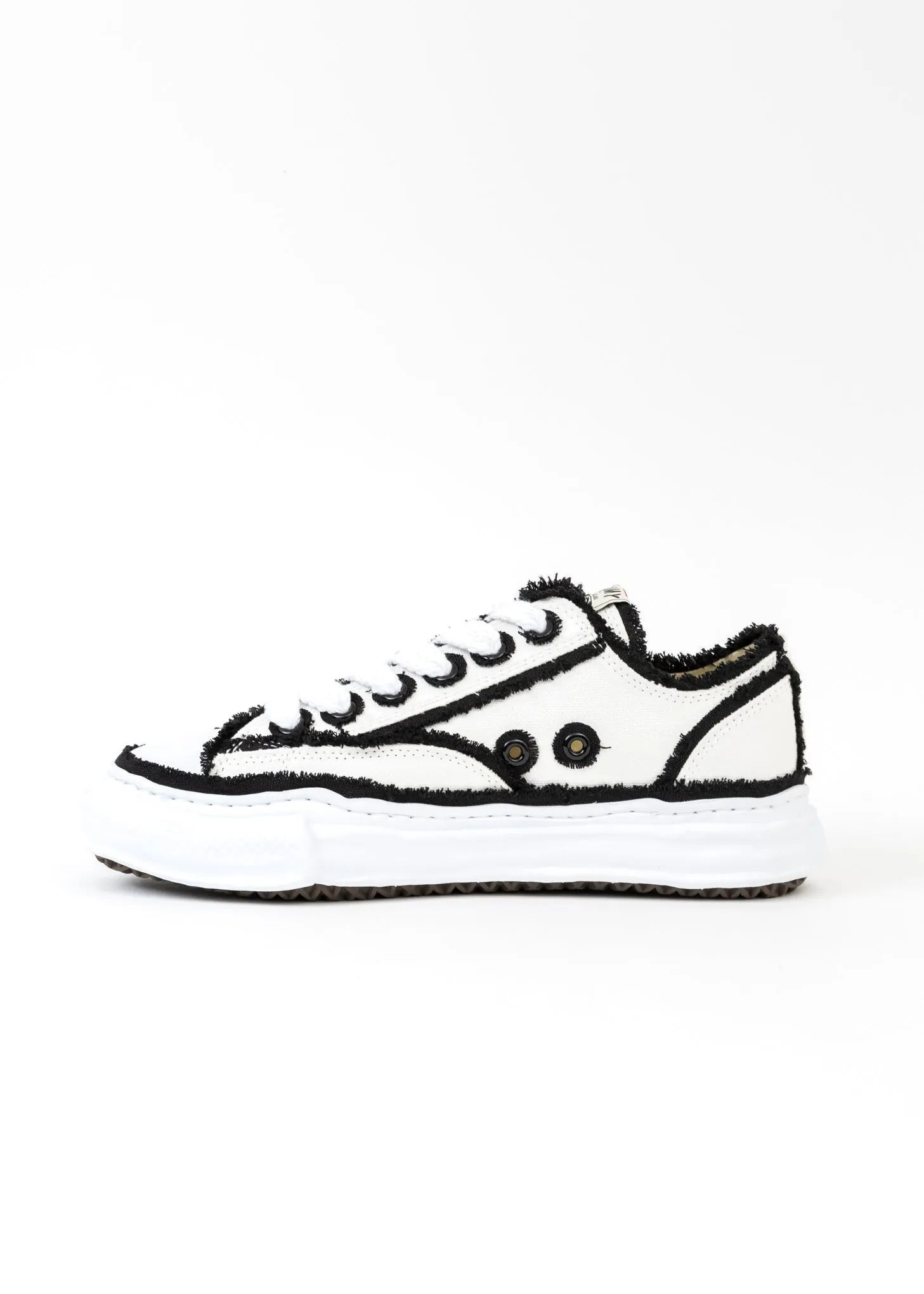 White Original Sole Double-Layered Canvas Low-Top Sneaker (PETERSON LOW)