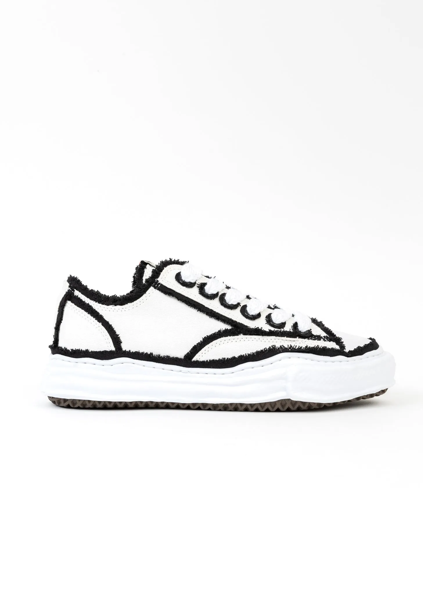White Original Sole Double-Layered Canvas Low-Top Sneaker (PETERSON LOW)