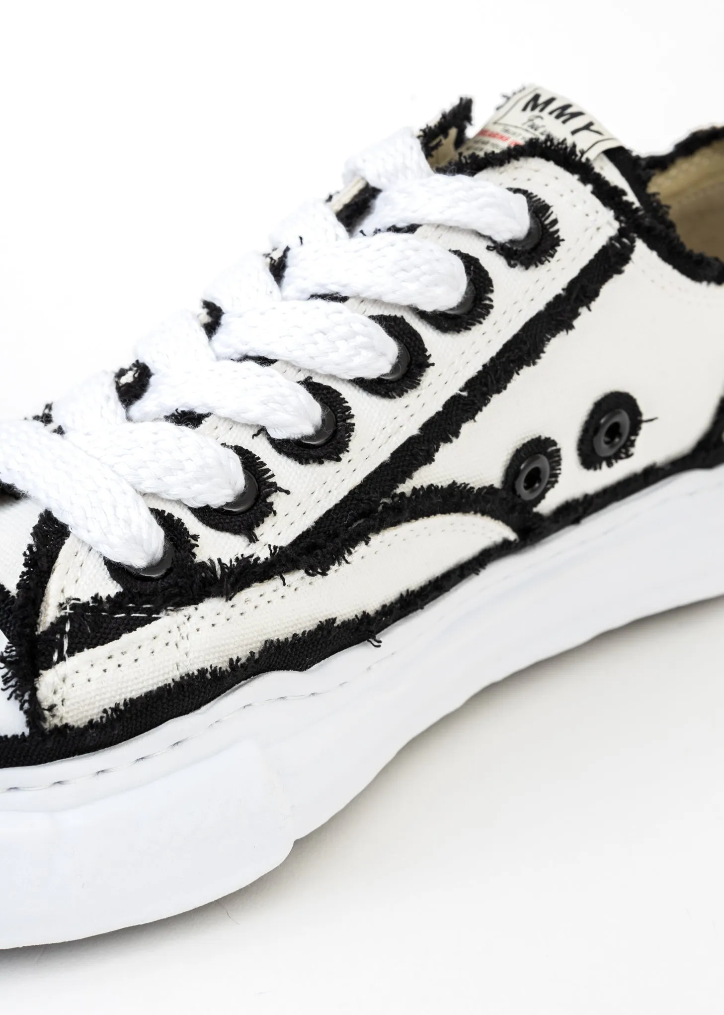 White Original Sole Double-Layered Canvas Low-Top Sneaker (PETERSON LOW)