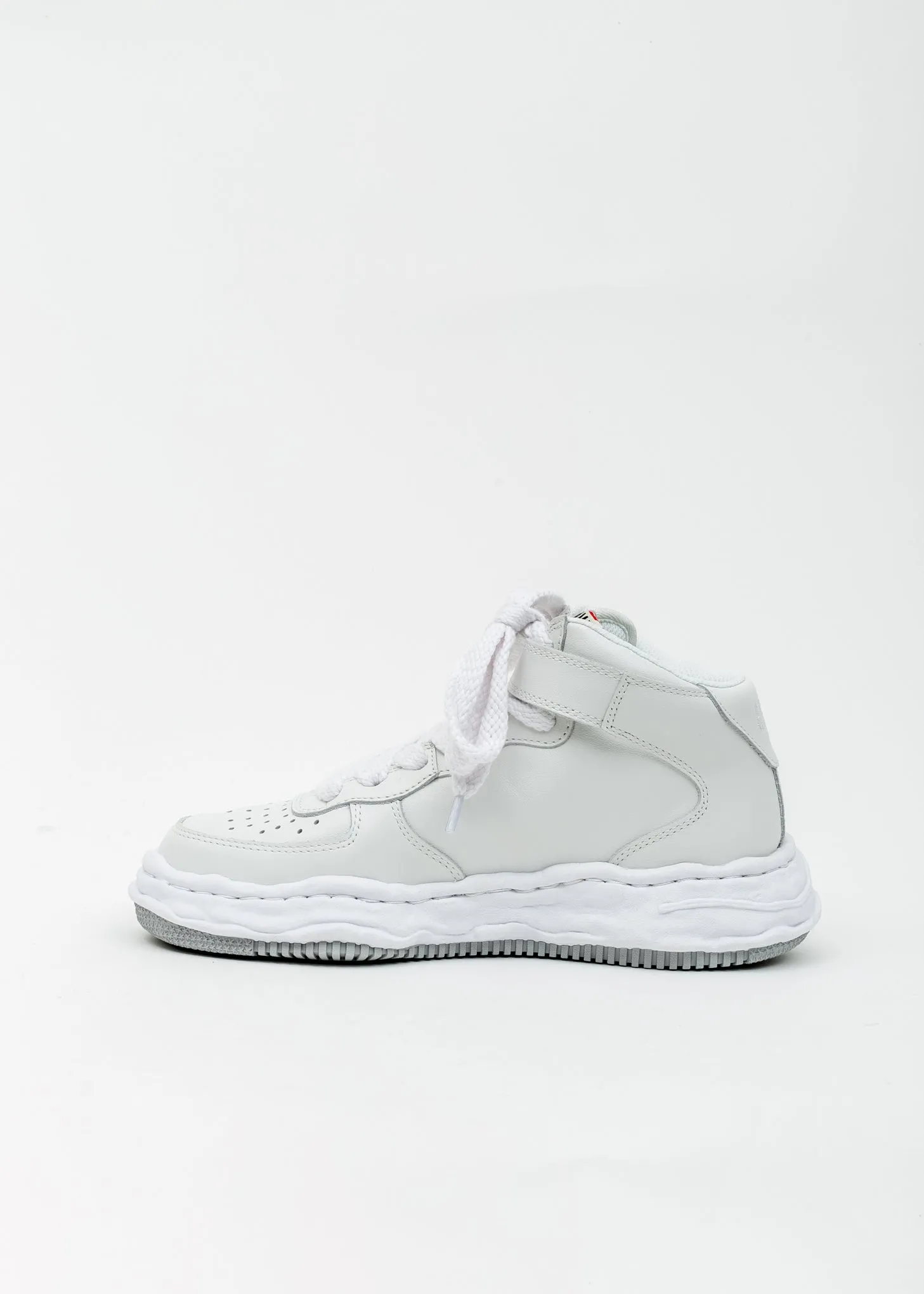 White Original Sole Leather Sneaker (WAYNE HIGH)