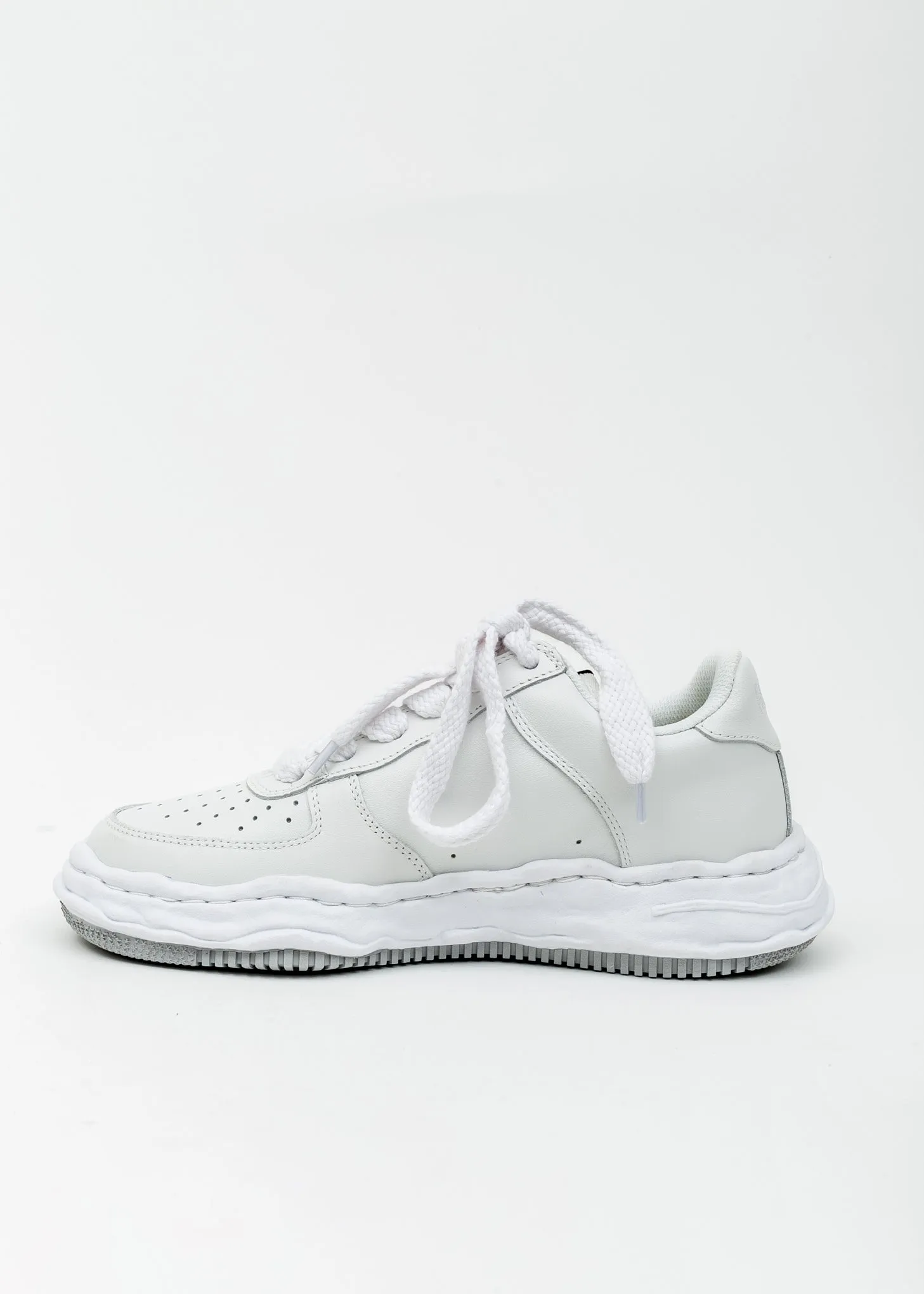 White Original Sole Leather Sneaker (WAYNE LOW)