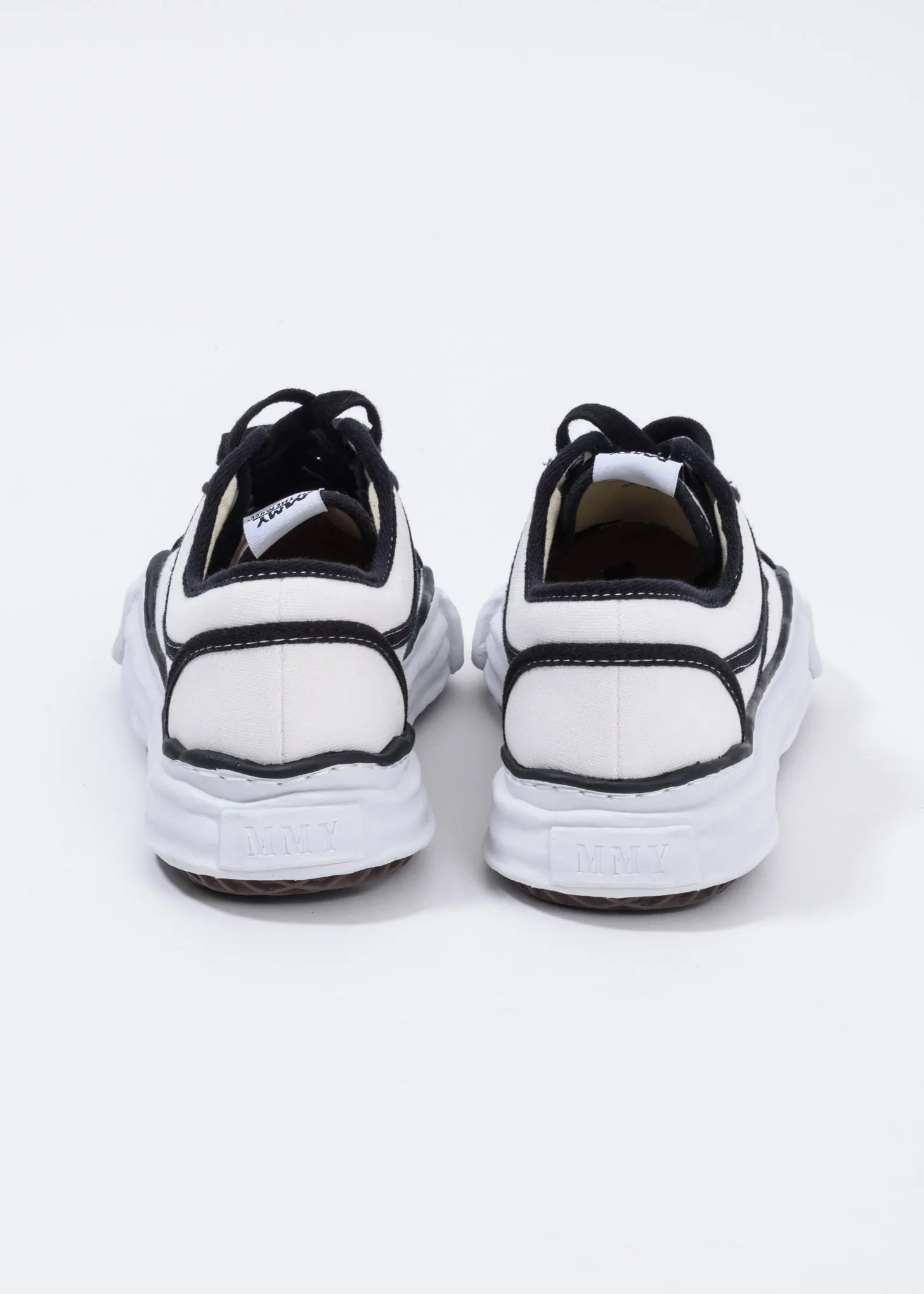 White Trick Detail Original Sole Low Cut Sneaker